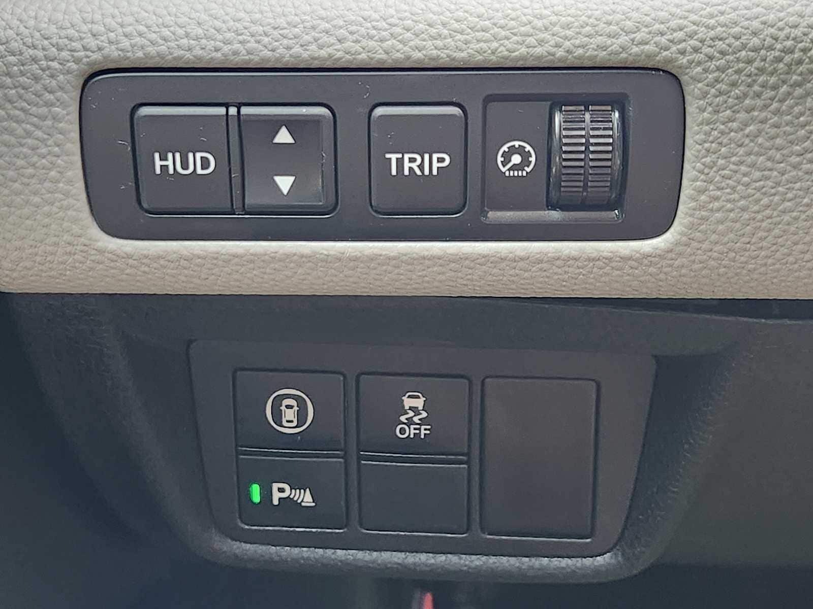2019 Honda Accord Touring 27