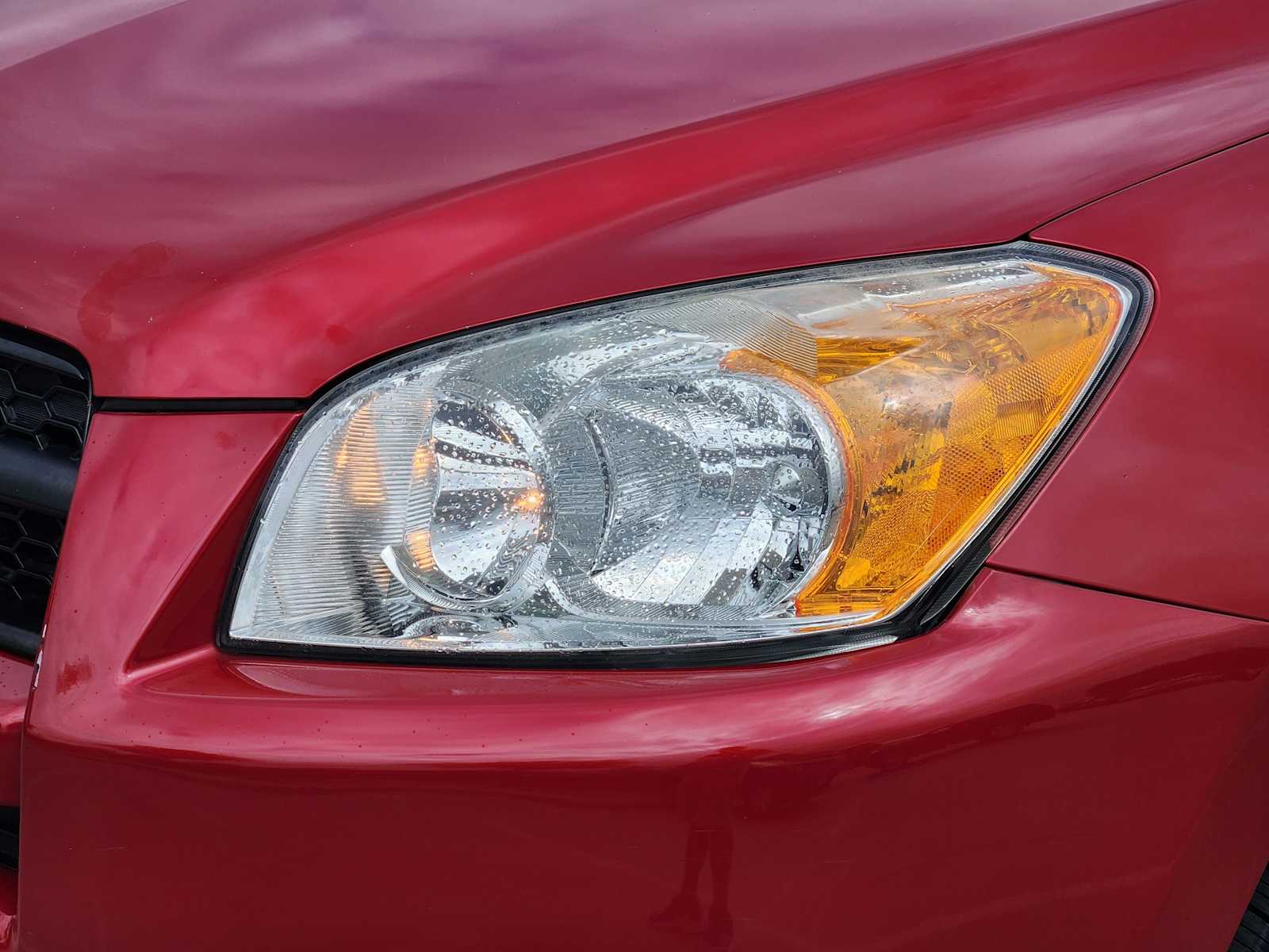Thumbnail: 2011 Toyota RAV4 - 24