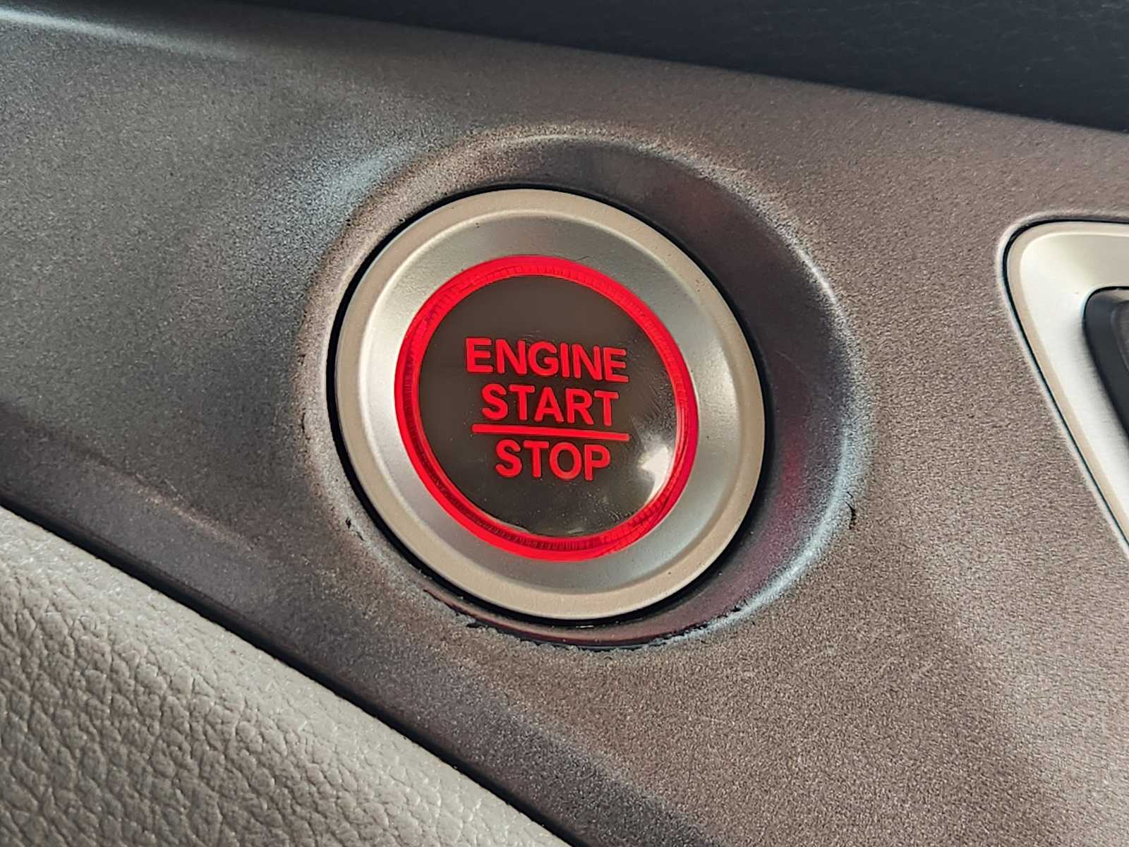 Thumbnail: 2016 Honda Pilot - 29