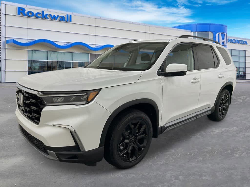 2025 Honda Pilot Touring's photo