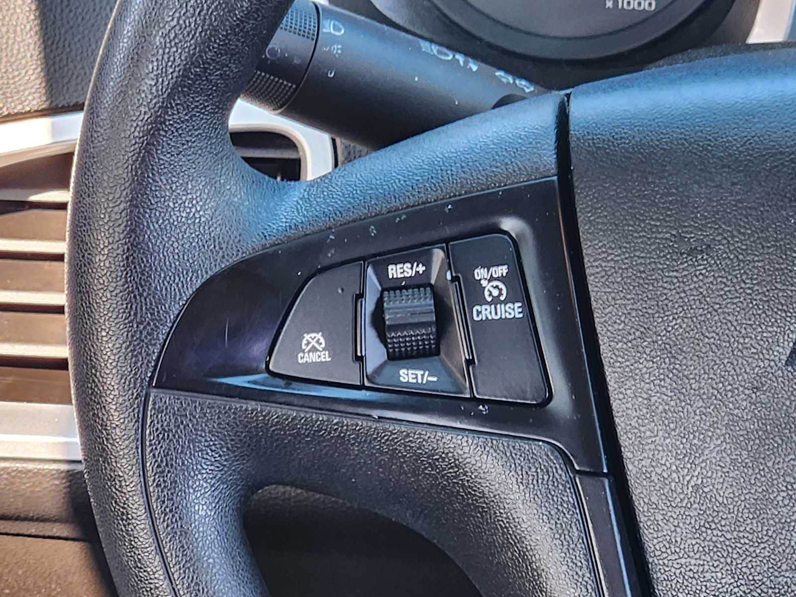 Thumbnail: 2013 Chevrolet Equinox - 29
