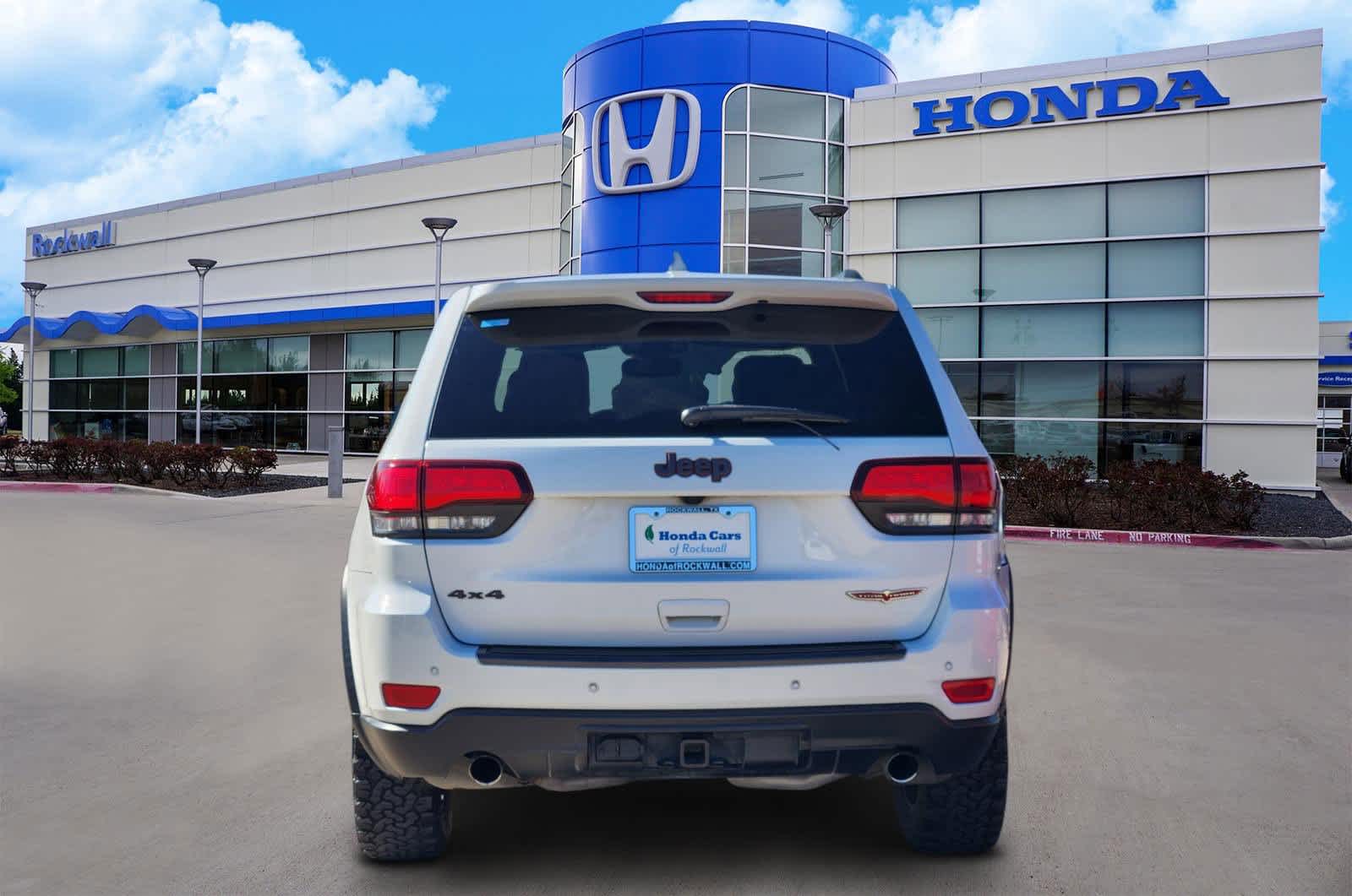 Thumbnail: 2019 Jeep Grand Cherokee - 5