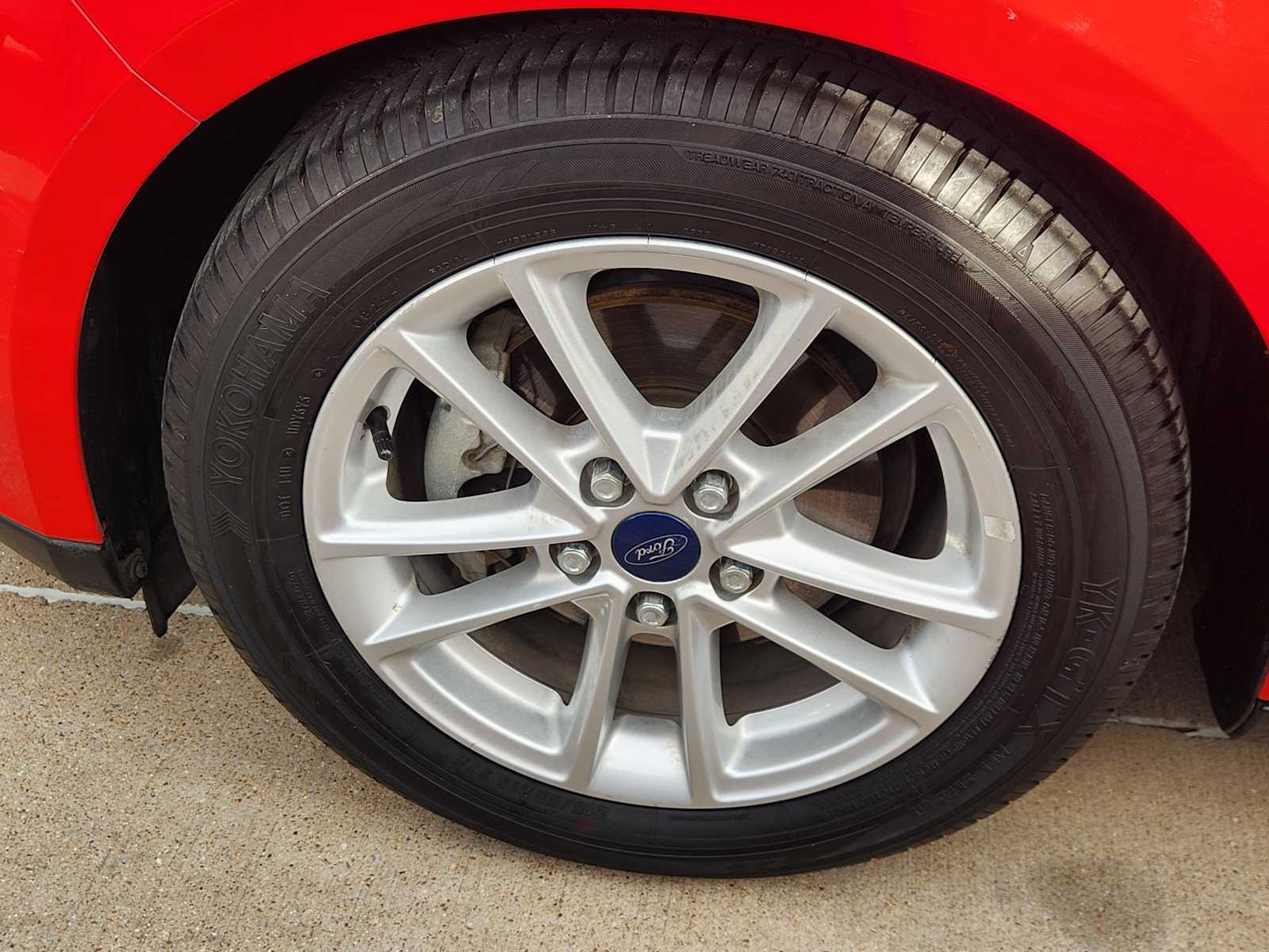 Thumbnail: 2016 Ford Focus - 11