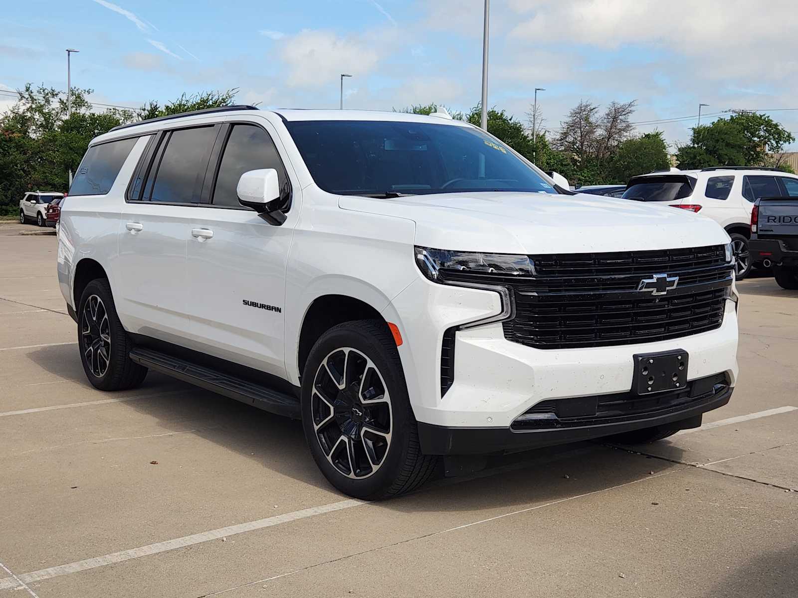 Thumbnail: 2024 Chevrolet Suburban - 3