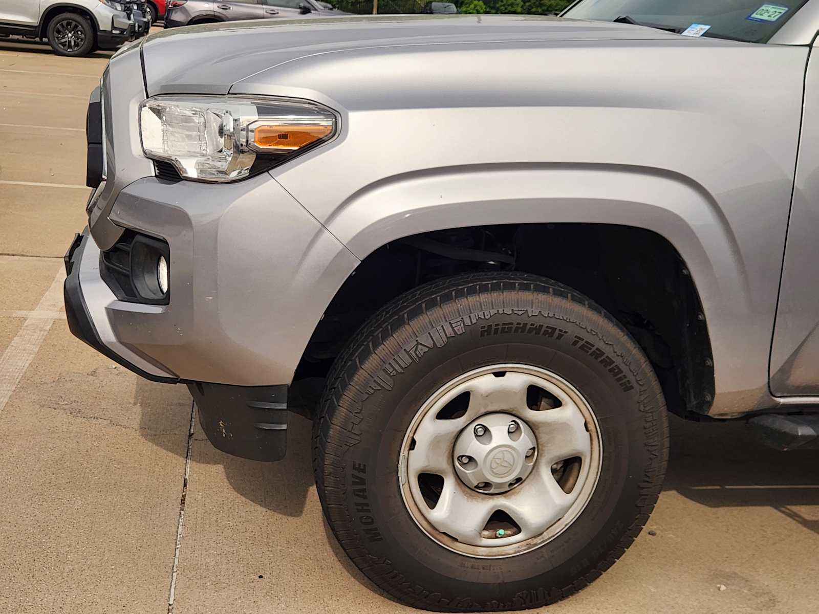 Thumbnail: 2021 Toyota Tacoma - 10