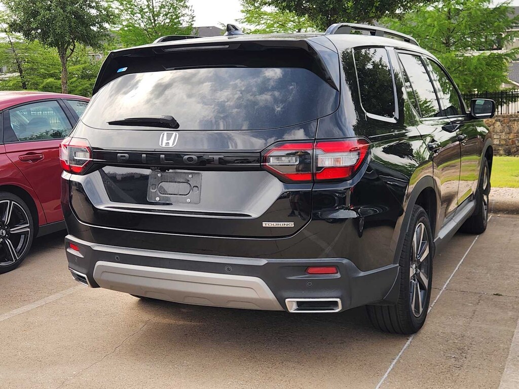 Used 2024 Honda Pilot Touring SUV