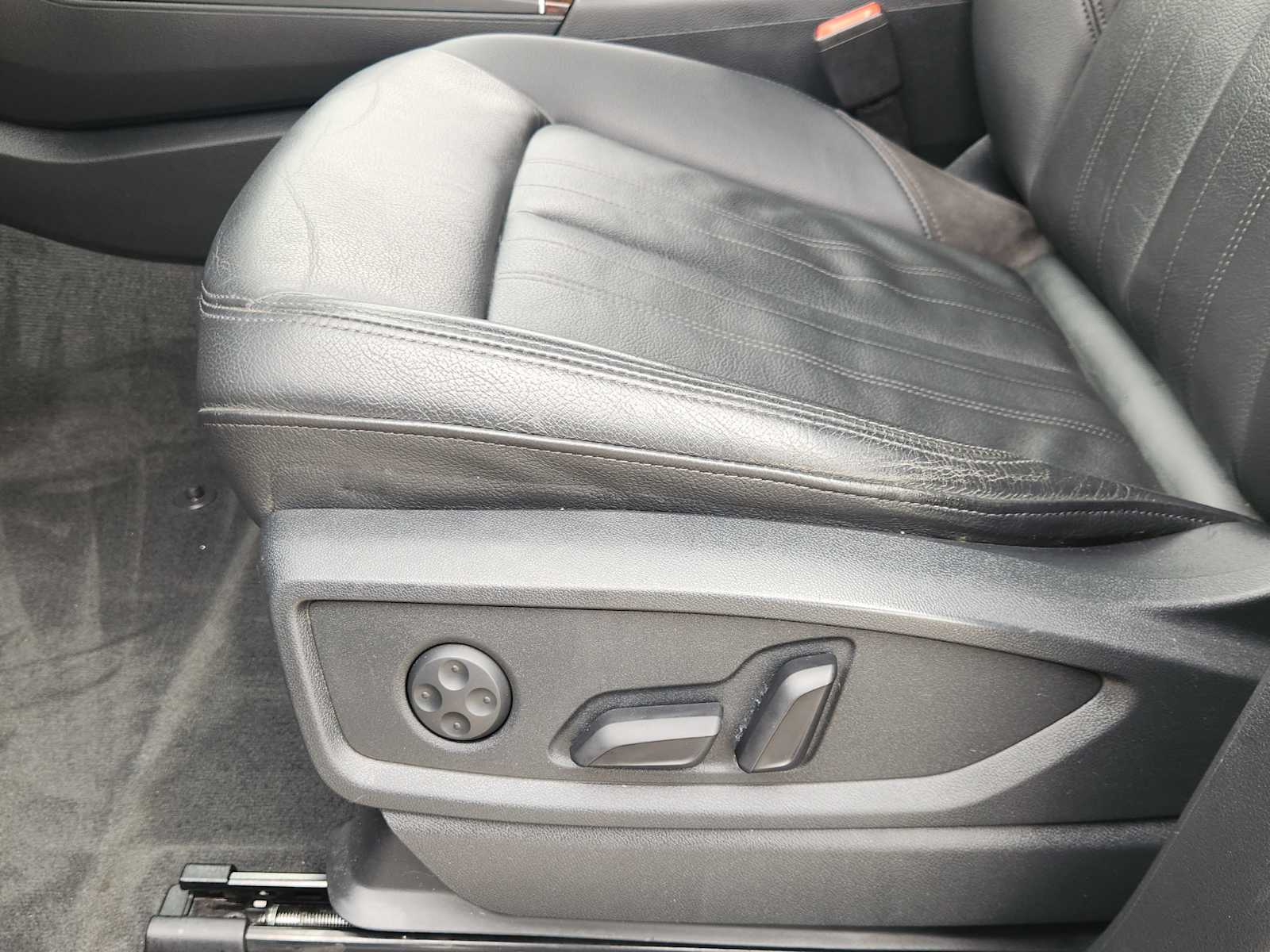 Thumbnail: 2019 Audi Q5 - 30