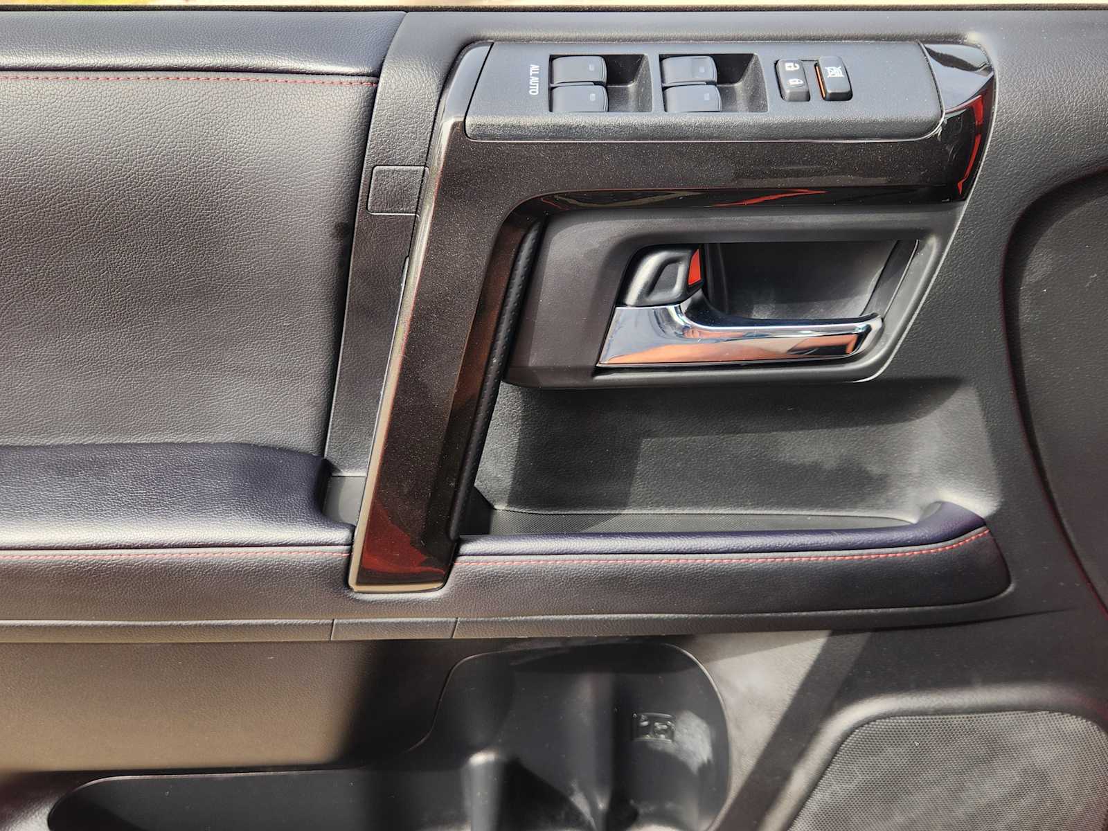Thumbnail: 2023 Toyota 4Runner - 29