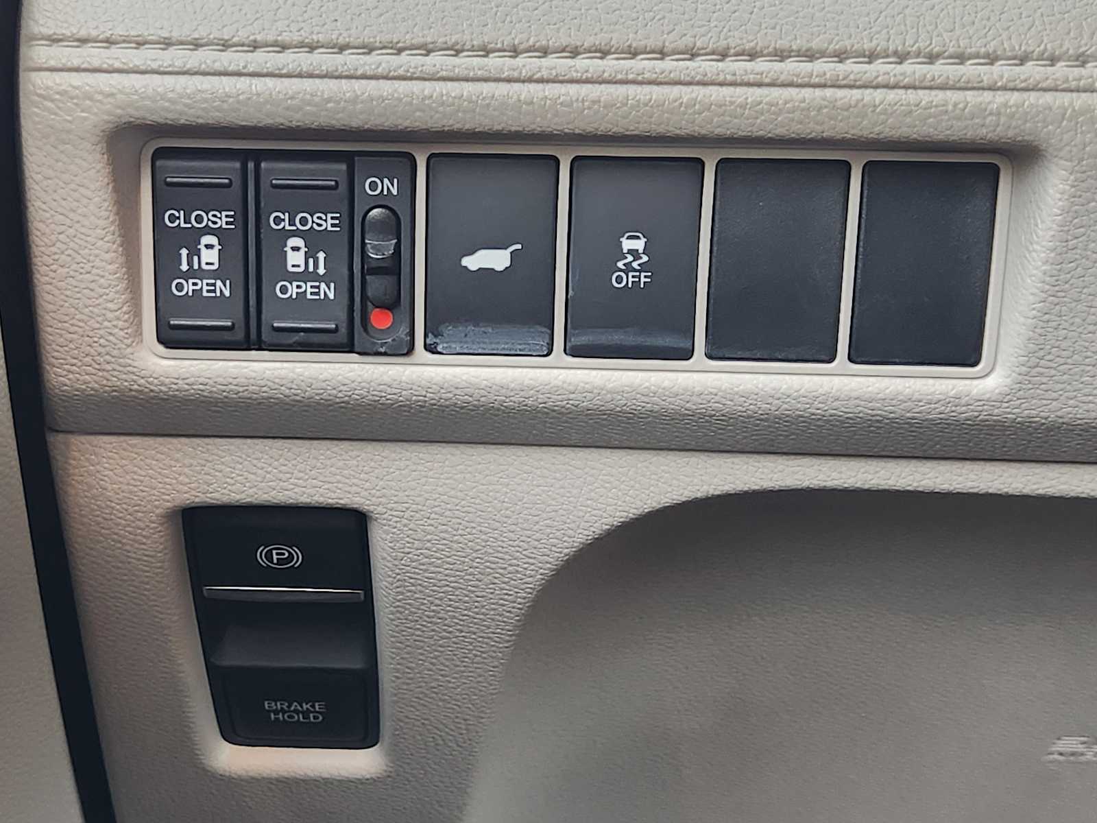 Thumbnail: 2026 Honda Odyssey - 28