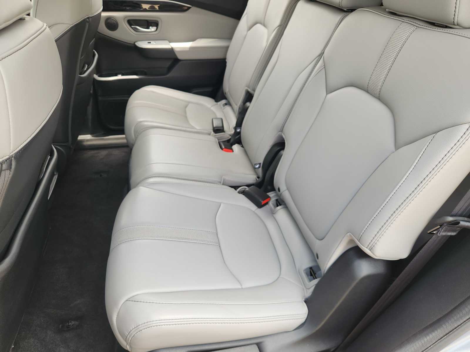 Thumbnail: 2023 Honda Pilot - 12