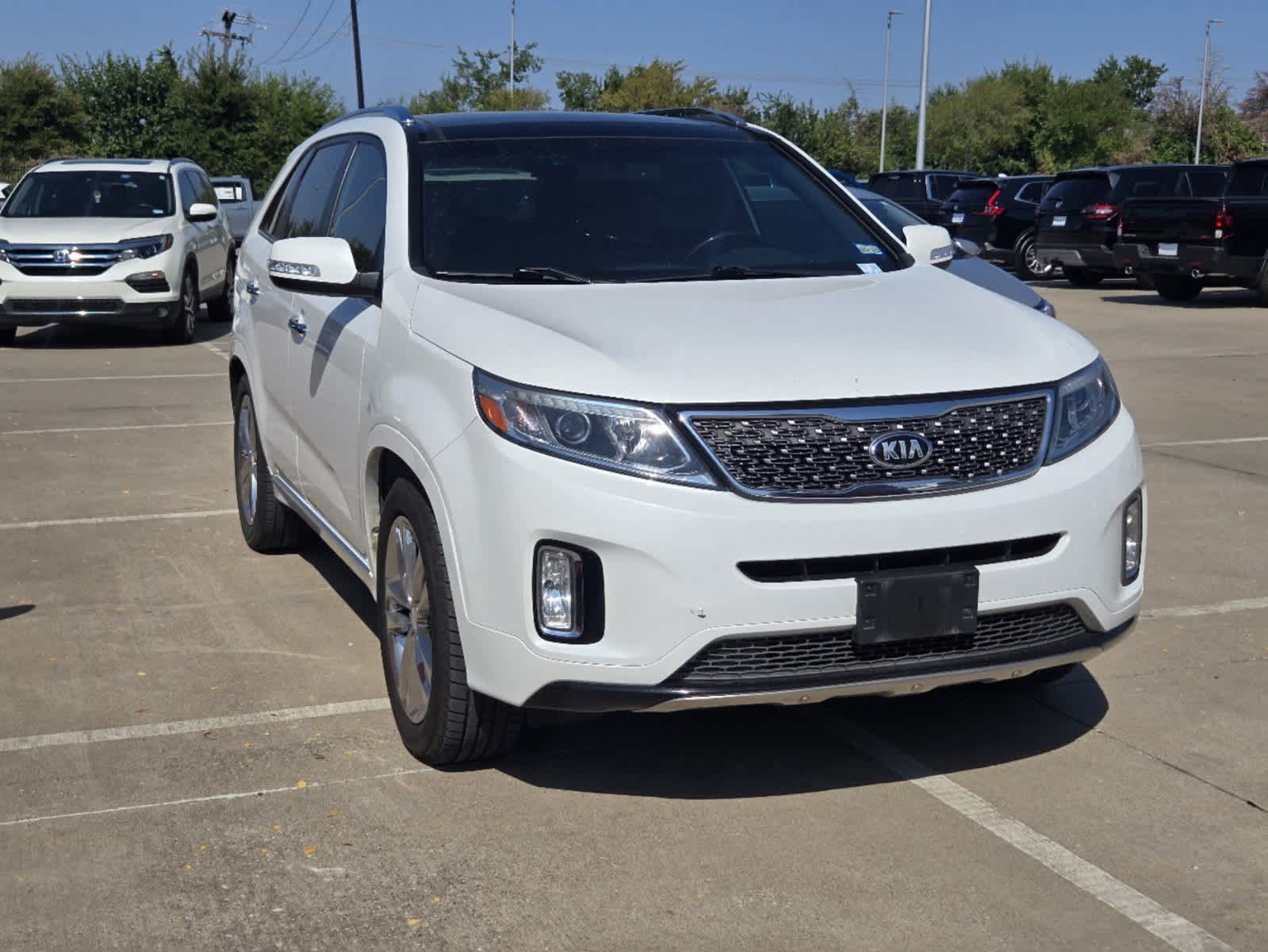 Used 2014 Kia Sorento Limited with VIN 5XYKW4A73EG518907 for sale in Rockwall, TX