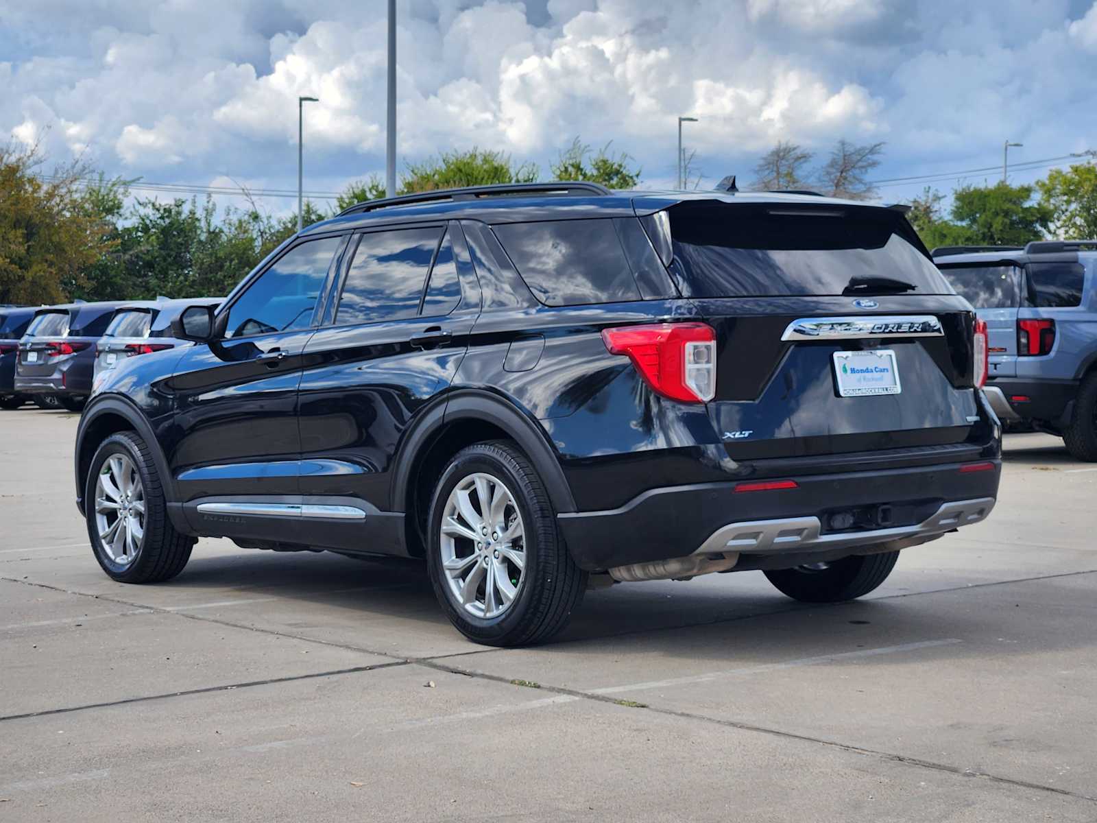 Thumbnail: 2020 Ford Explorer - 4