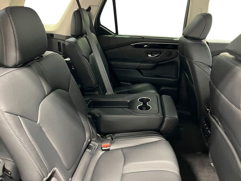 Thumbnail: 2025 Honda Pilot - 36