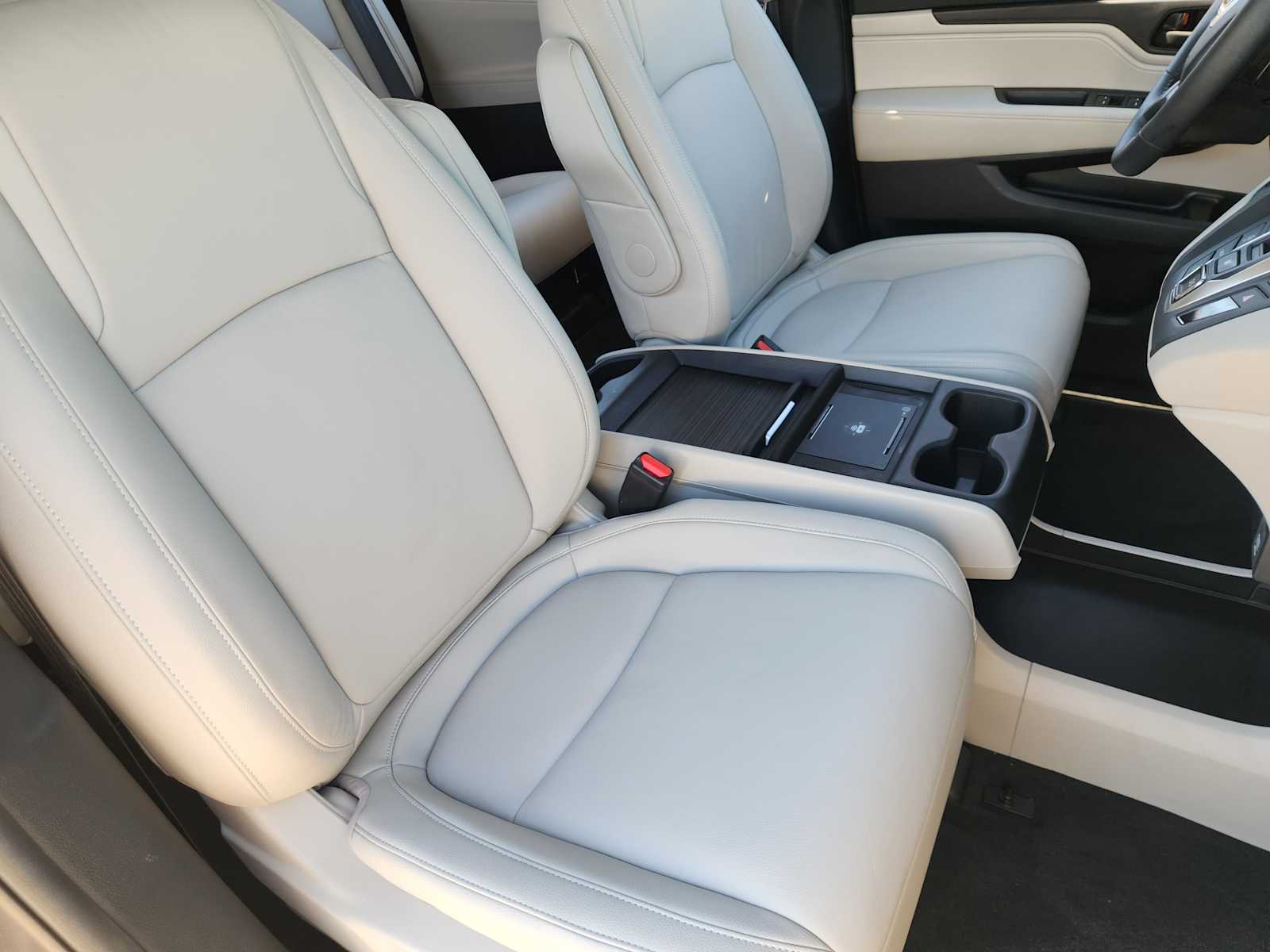 Thumbnail: 2026 Honda Odyssey - 15