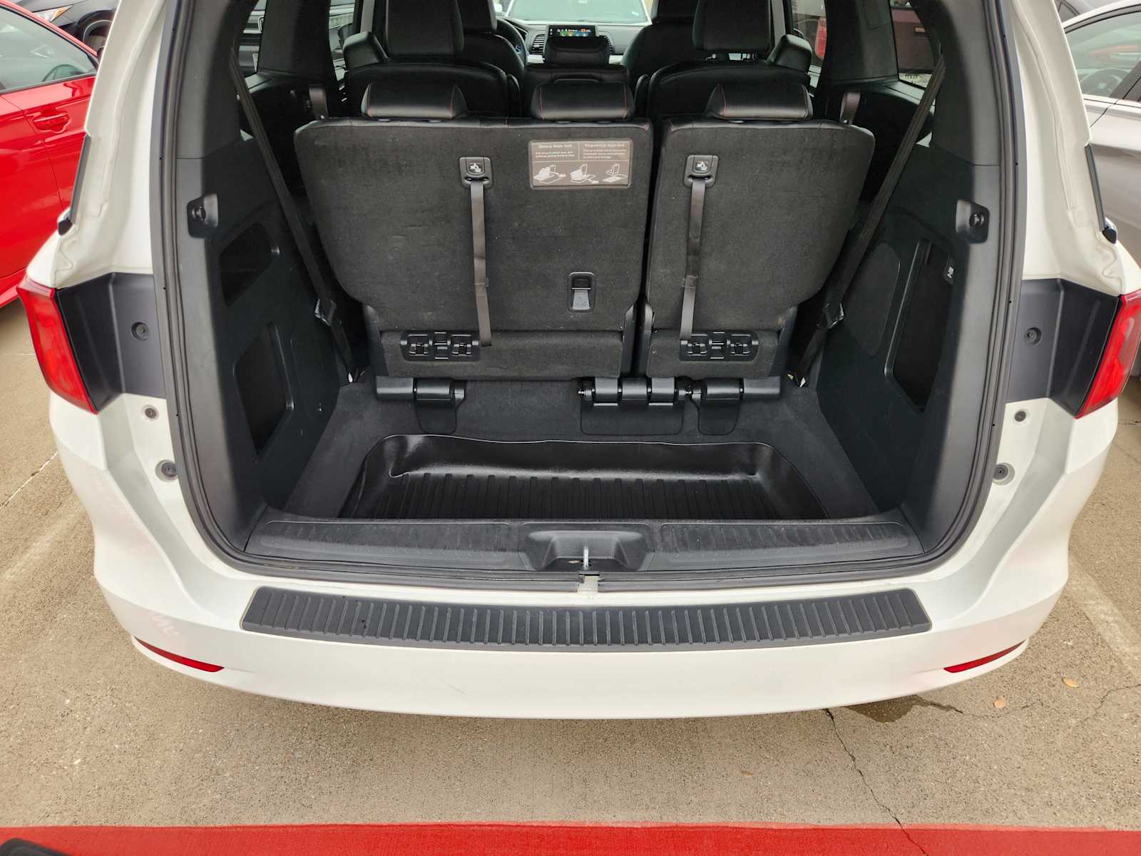 Thumbnail: 2023 Honda Odyssey - 20