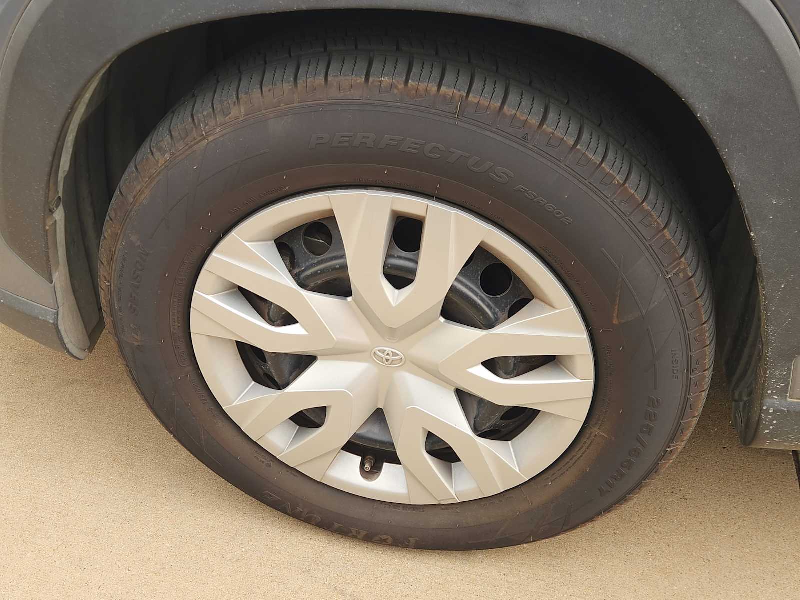 Thumbnail: 2023 Toyota Corolla Cross - 11