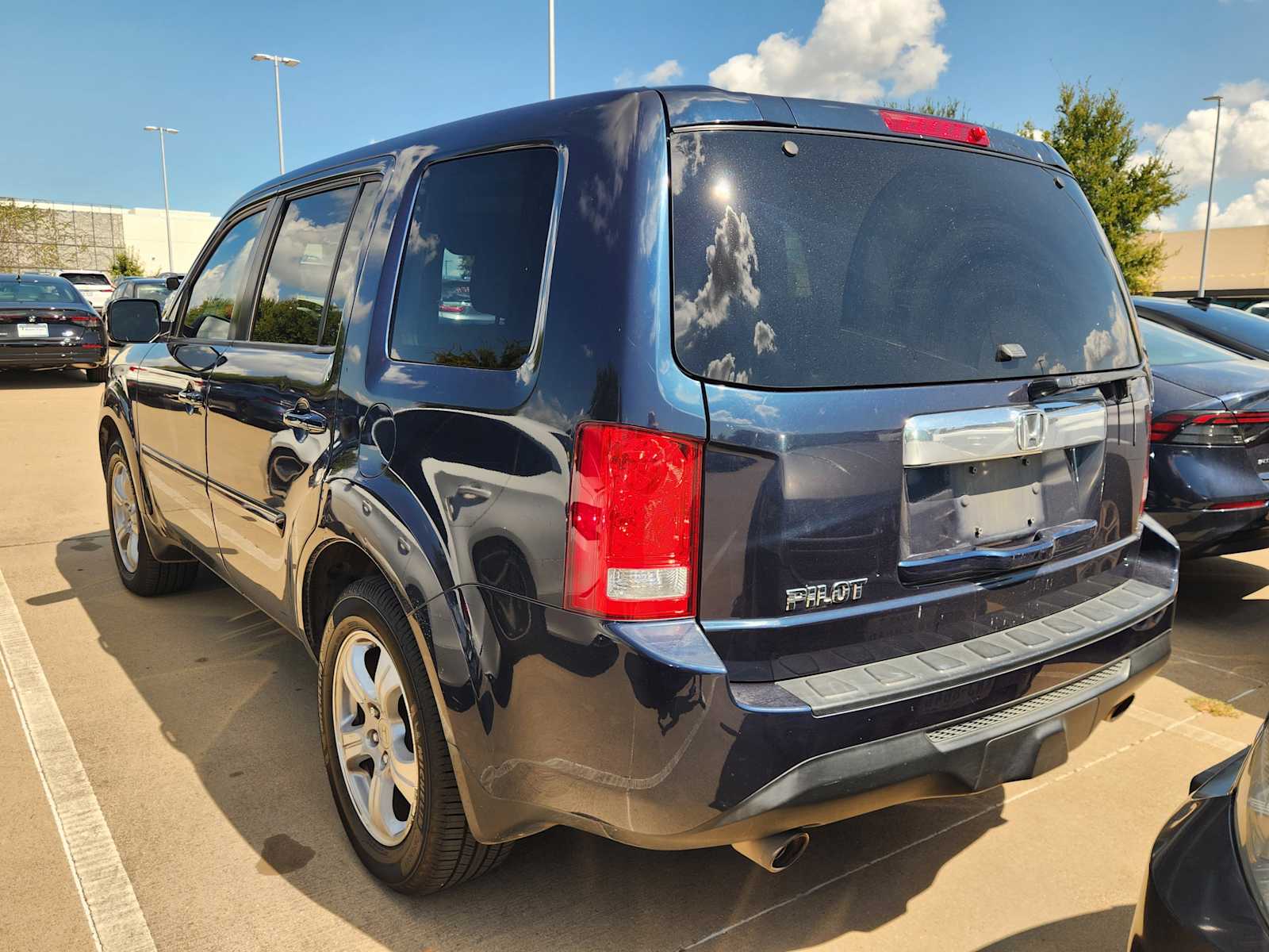 Thumbnail: 2012 Honda Pilot - 6