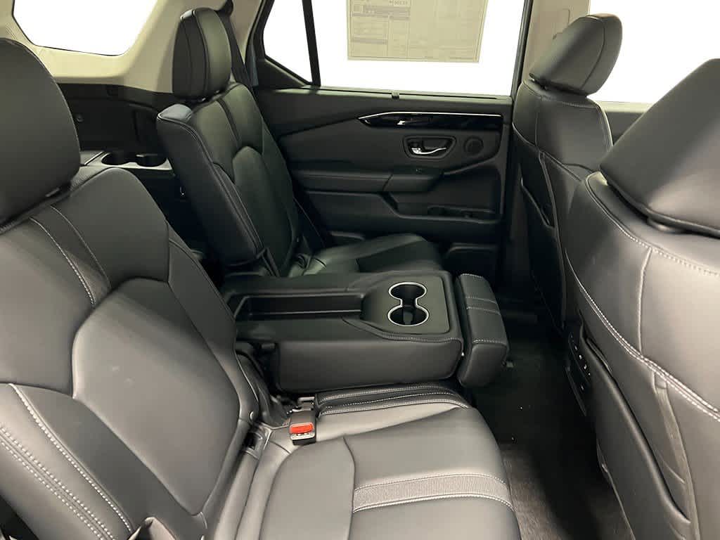 Thumbnail: 2025 Honda Pilot - 40