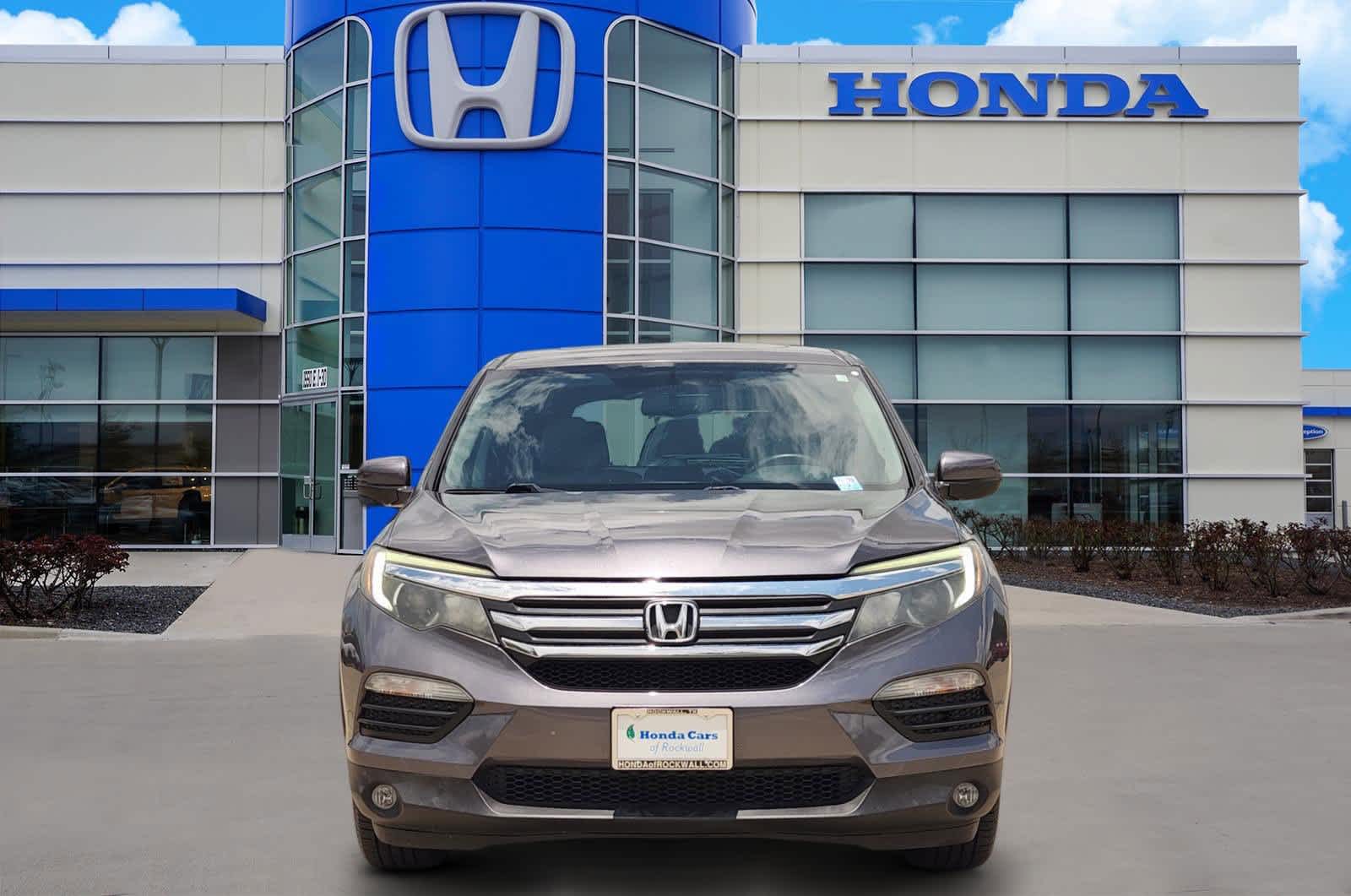 Thumbnail: 2017 Honda Pilot - 6