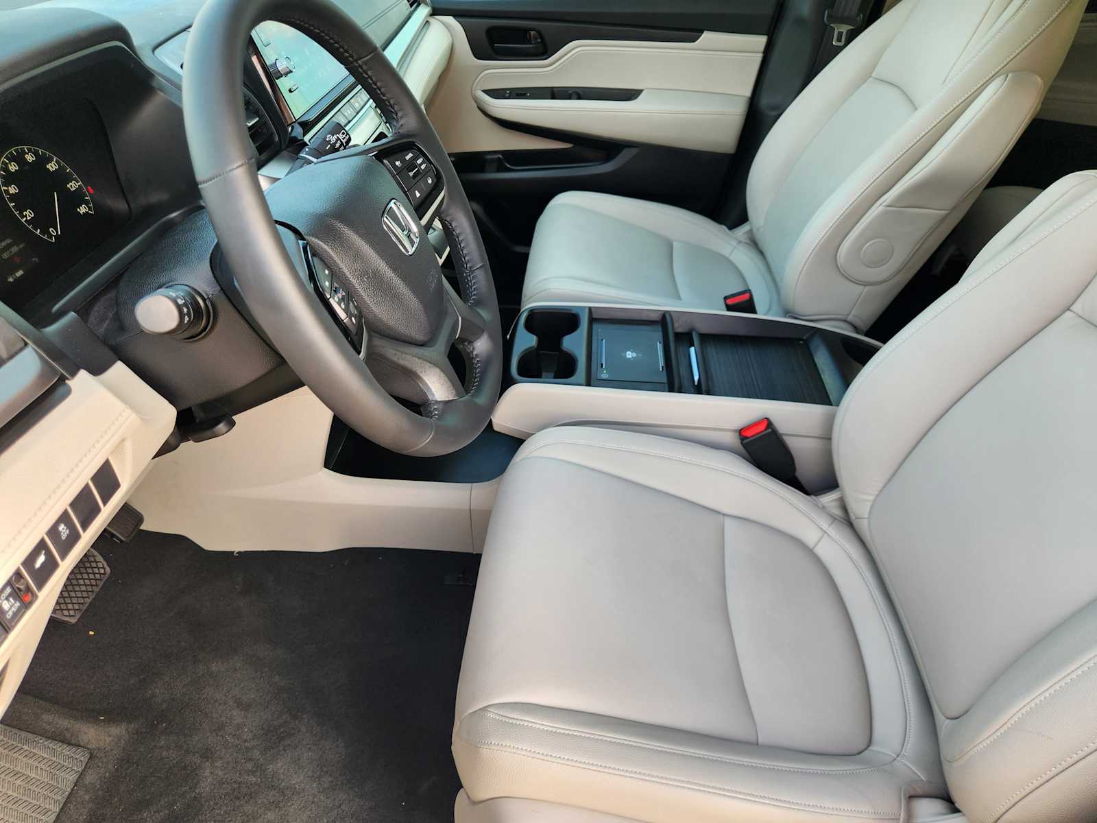 Thumbnail: 2026 Honda Odyssey - 11