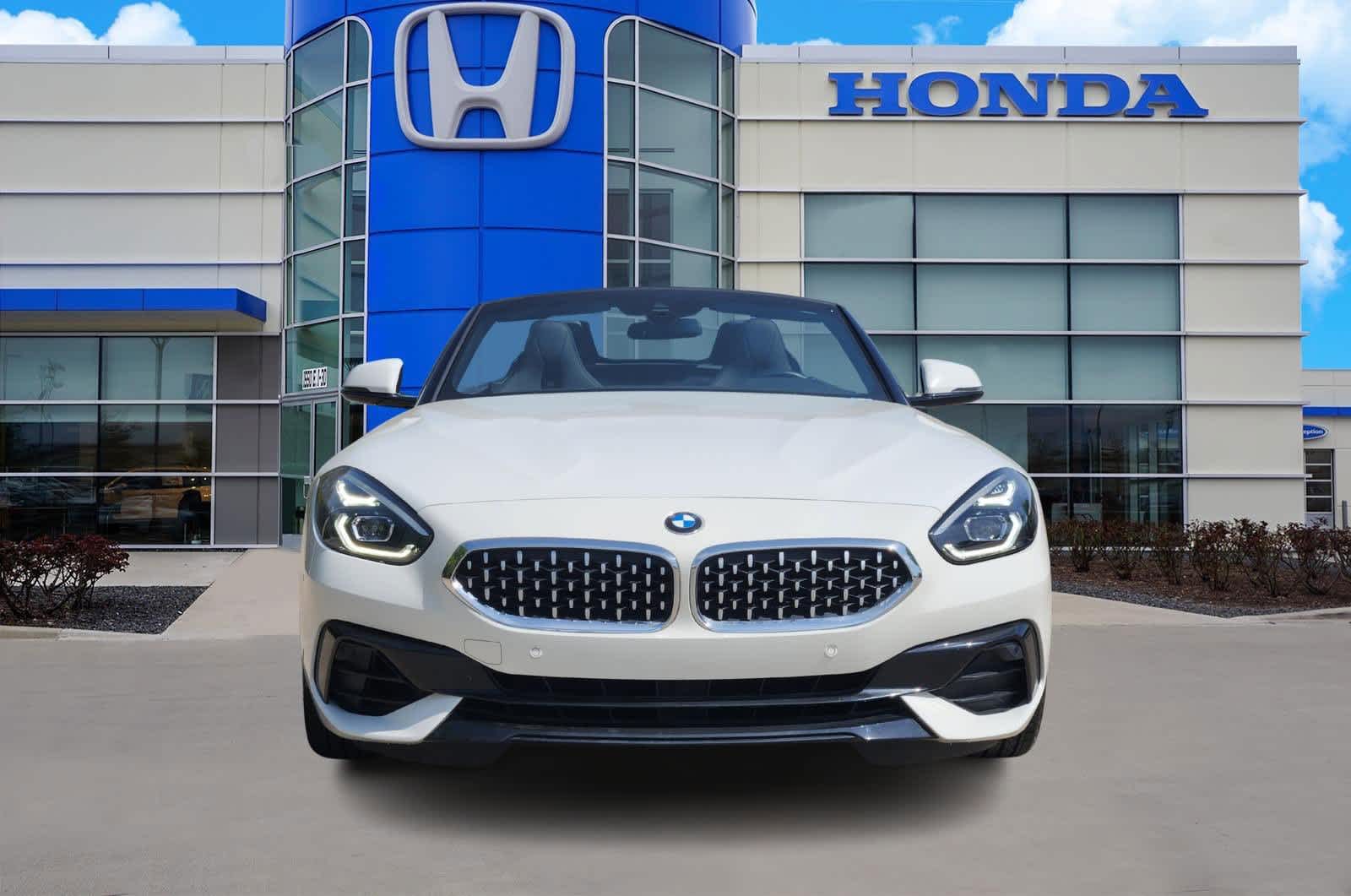 Thumbnail: 2022 BMW Z4 - 6