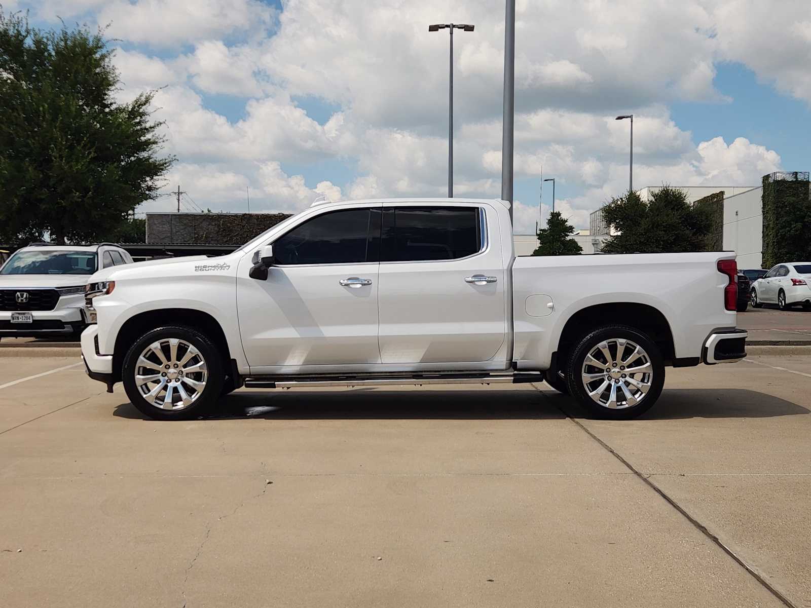 Thumbnail: 2021 Chevrolet Silverado 1500 - 3