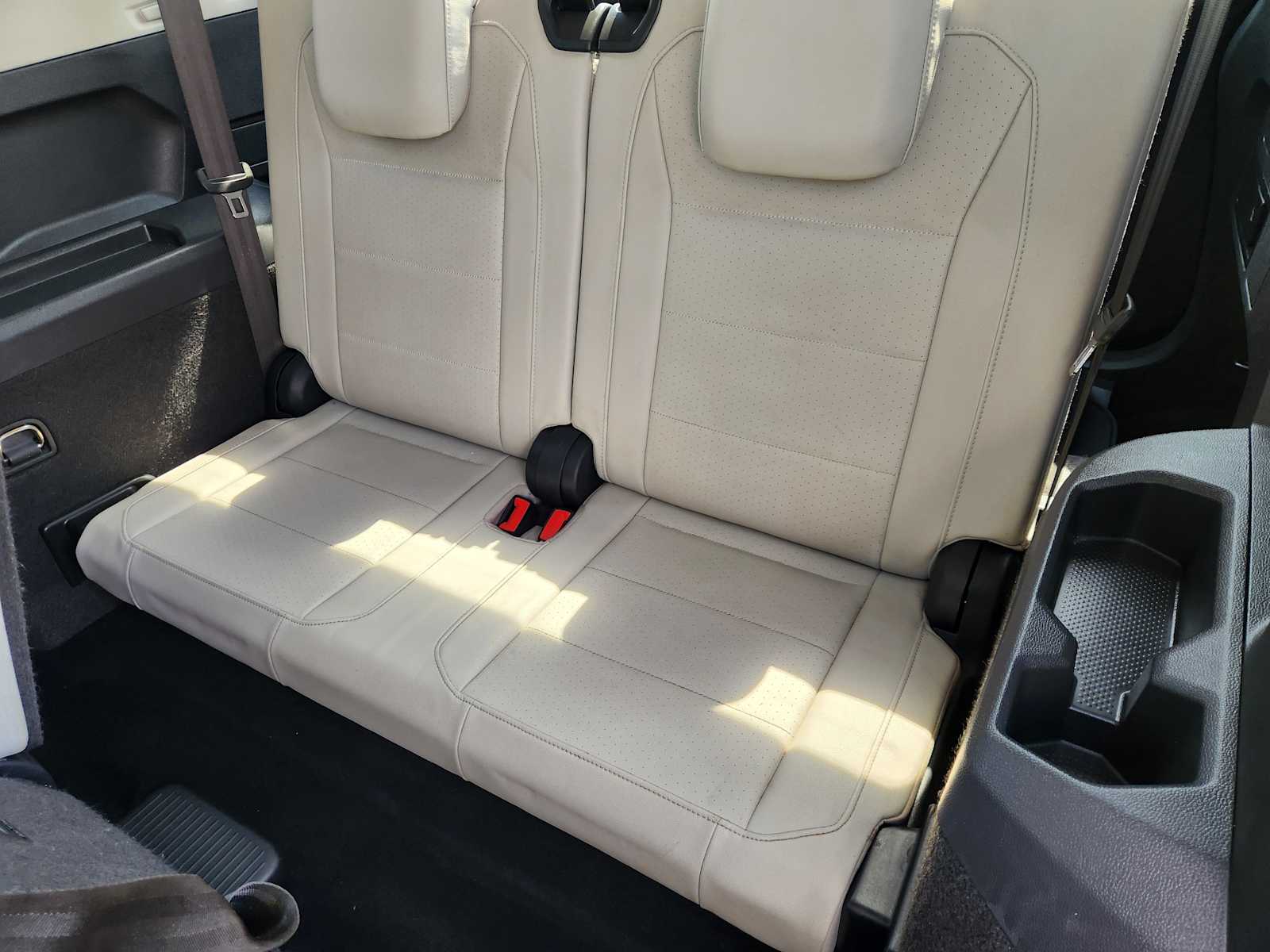 Thumbnail: 2020 Volkswagen Tiguan - 14