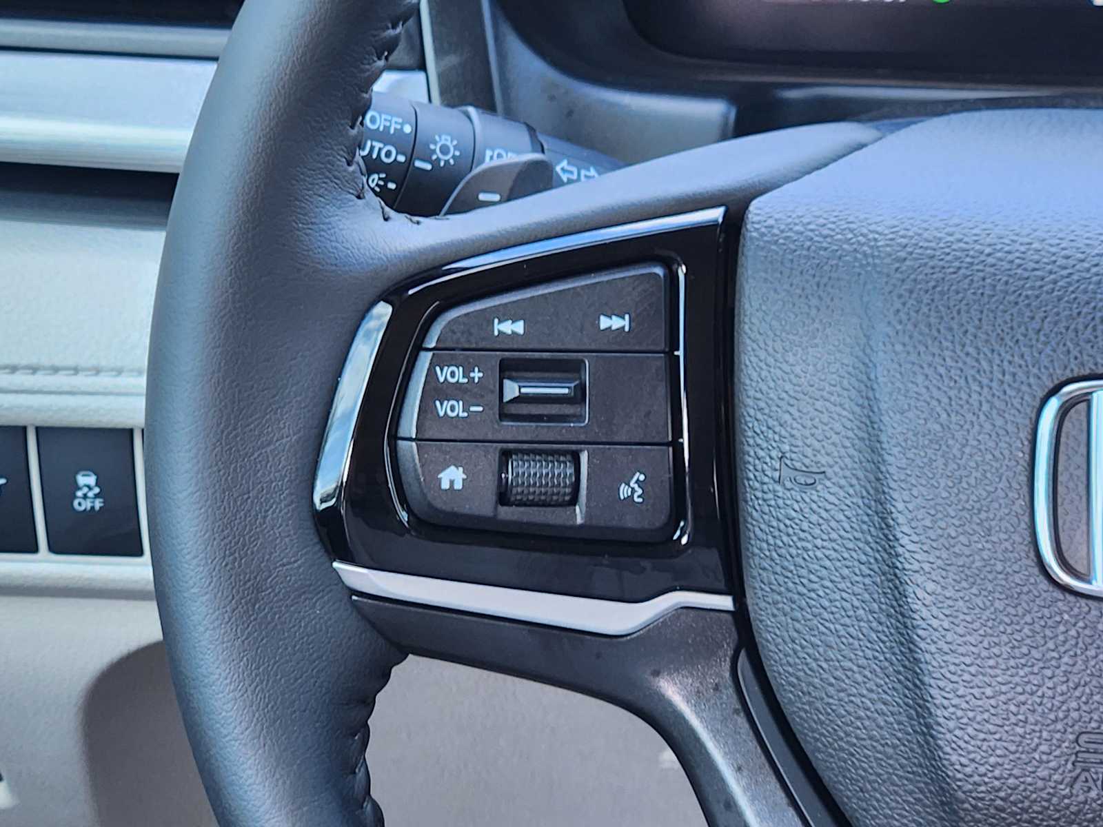 Thumbnail: 2026 Honda Odyssey - 32