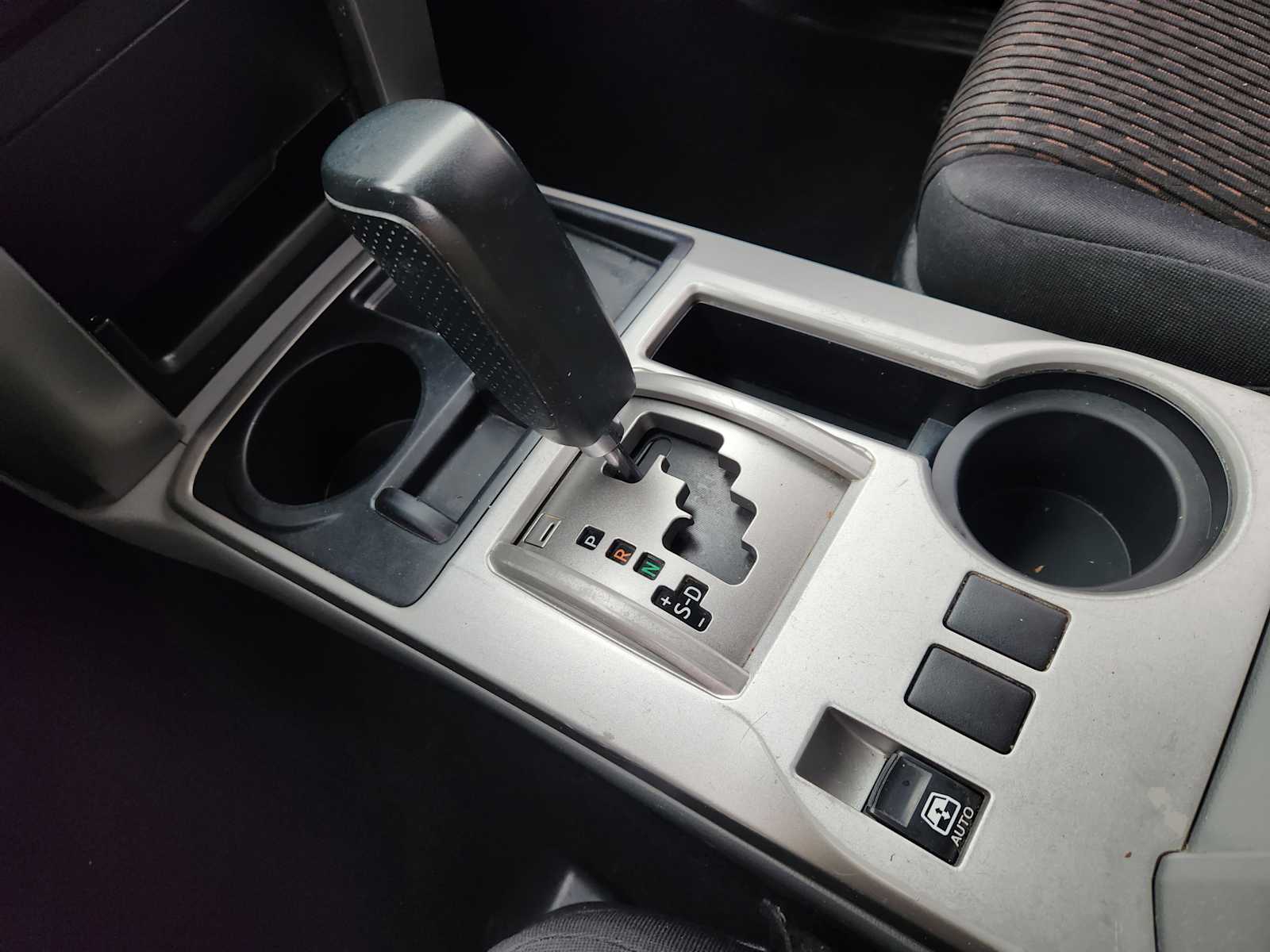 Thumbnail: 2013 Toyota 4Runner - 18