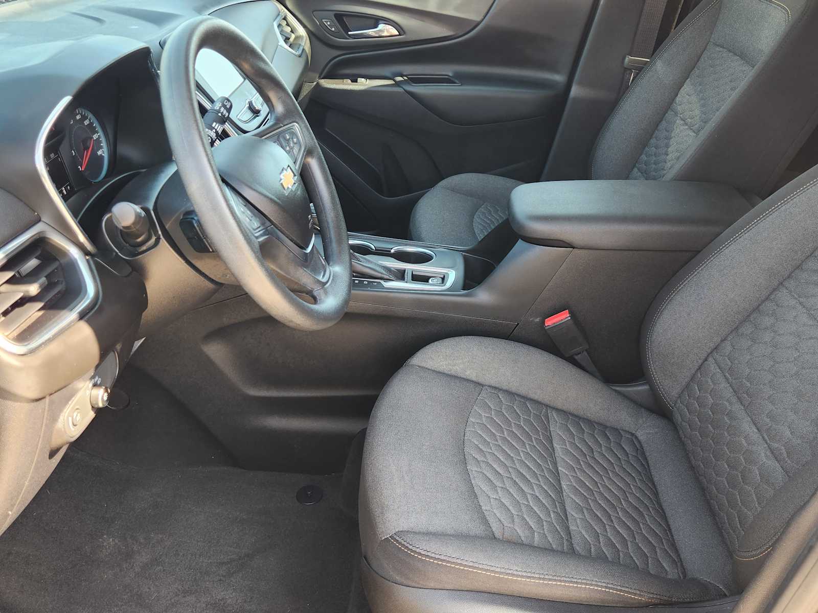Thumbnail: 2018 Chevrolet Equinox - 11