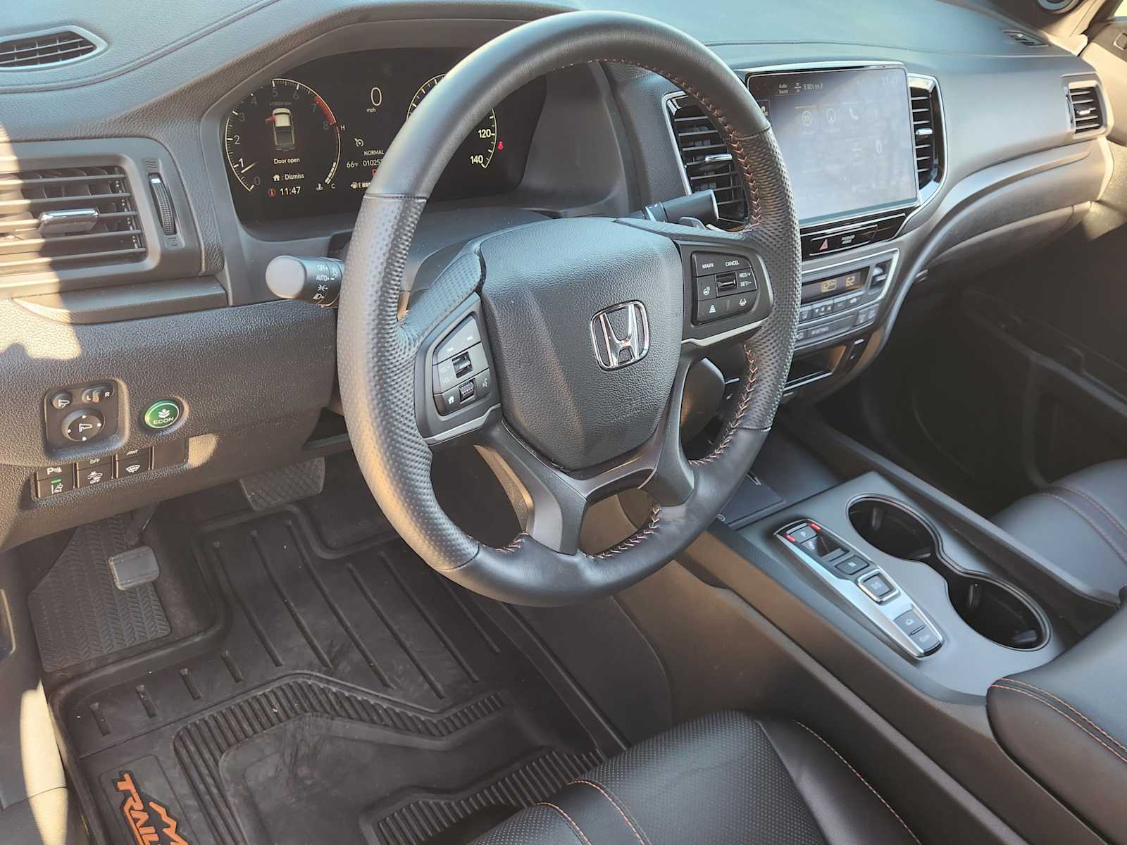 Thumbnail: 2025 Honda Ridgeline - 2