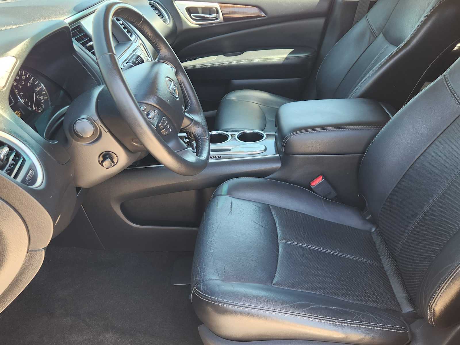 Thumbnail: 2014 Nissan Pathfinder - 11