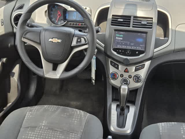 2014 Chevrolet Sonic LS 14