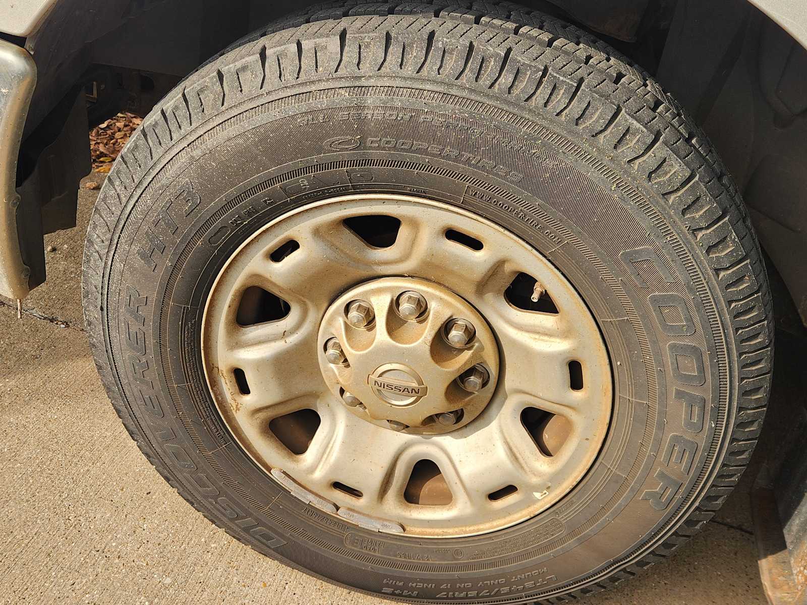 Thumbnail: 2013 Nissan NV - 9