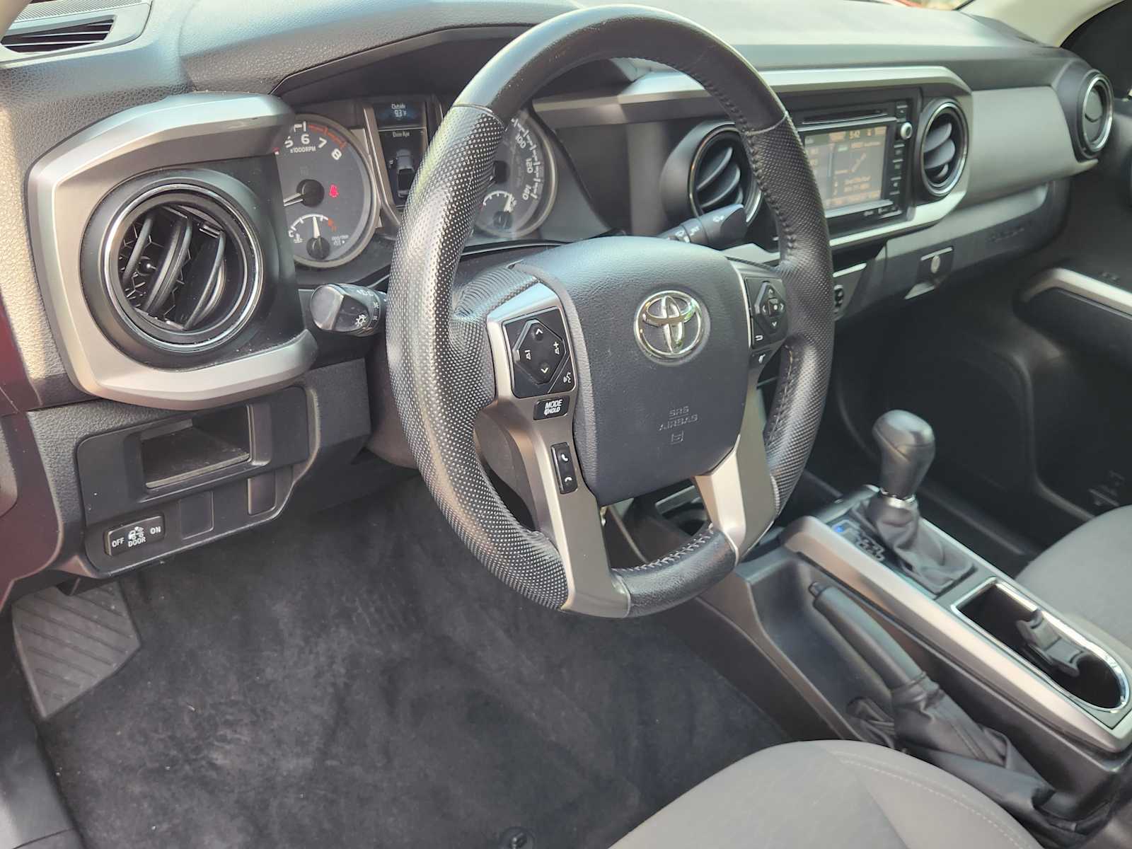 Thumbnail: 2016 Toyota Tacoma - 2