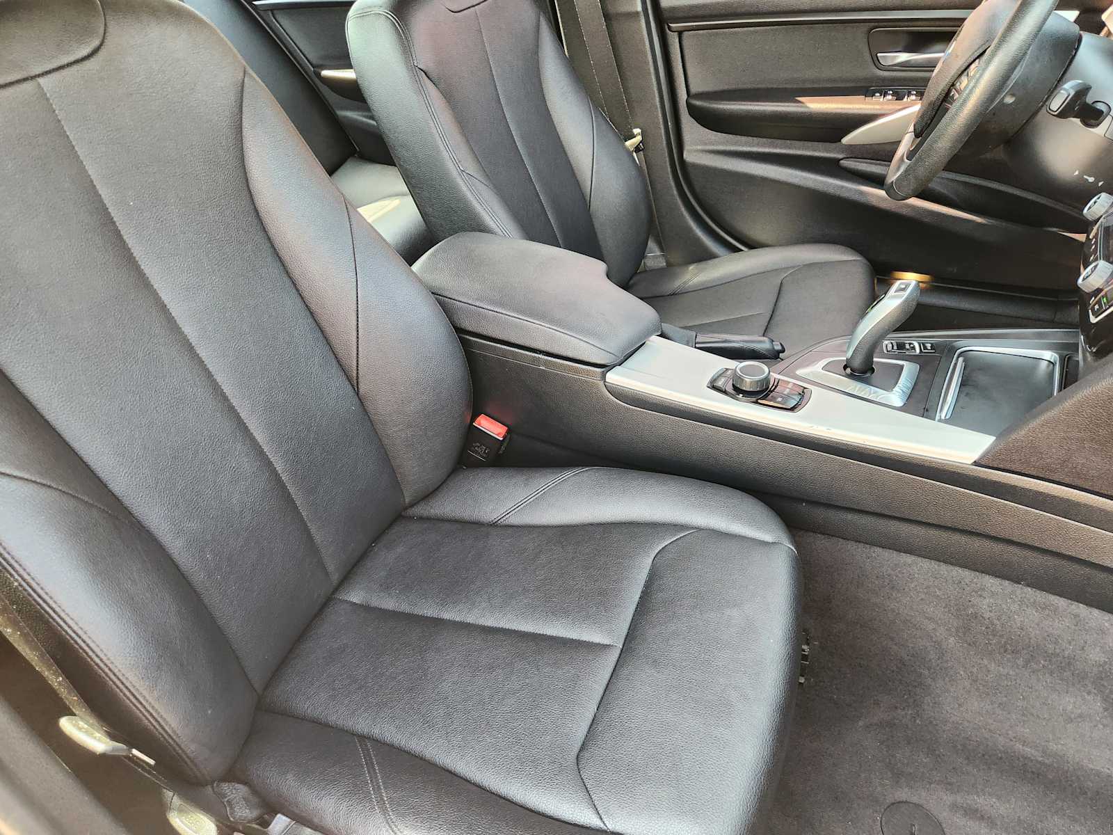 Thumbnail: 2017 BMW 3 Series - 14