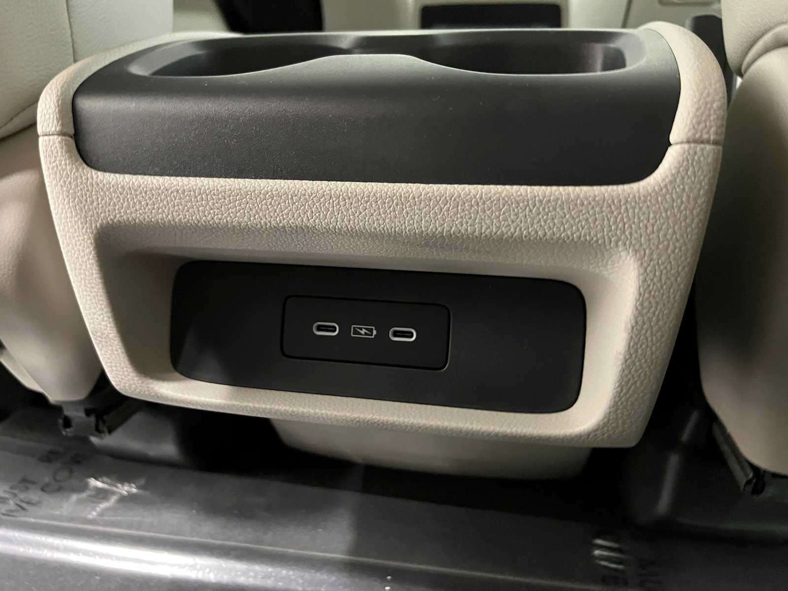 Thumbnail: 2026 Honda Odyssey - 25