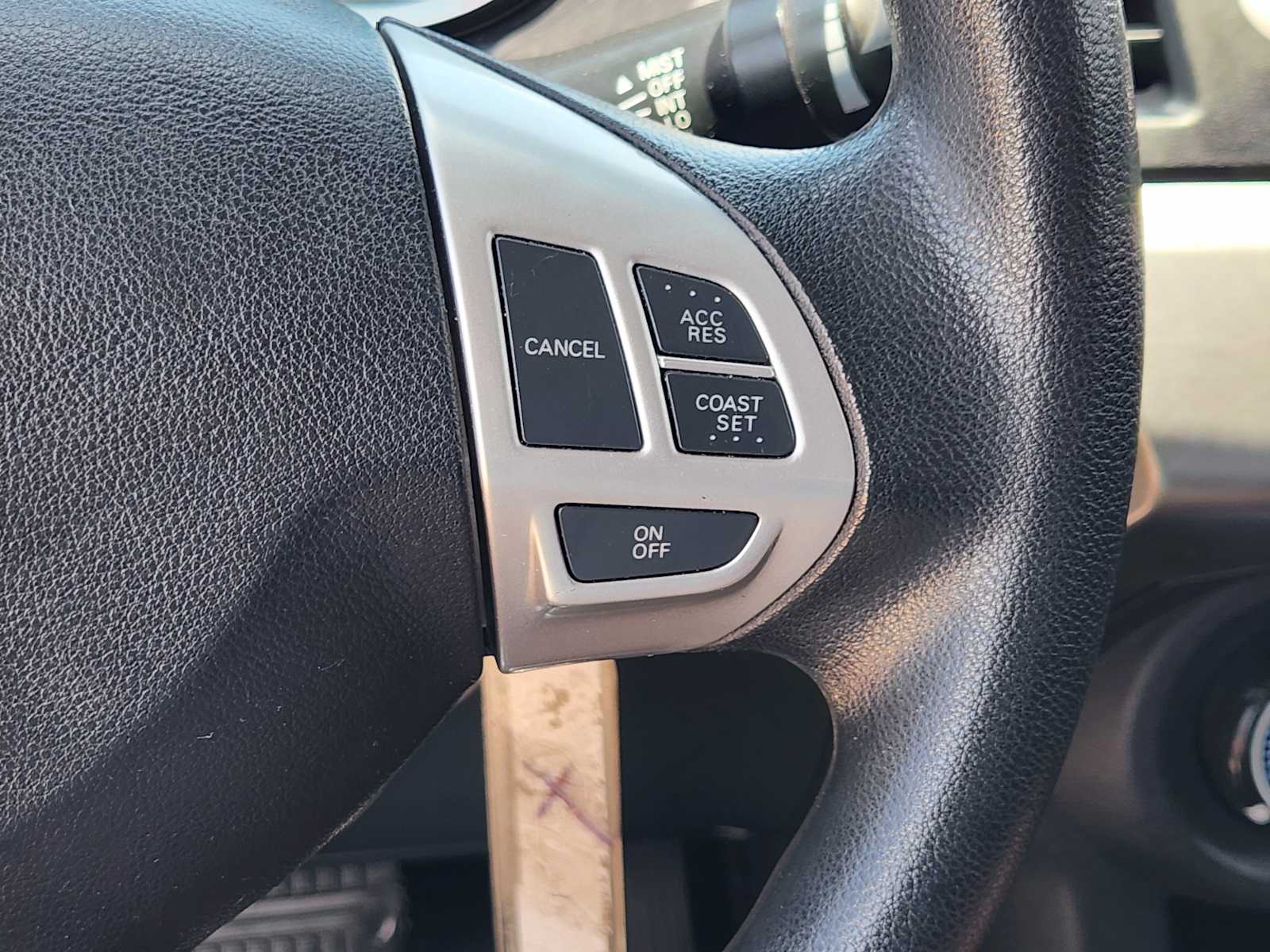 Thumbnail: 2011 Mitsubishi Lancer - 31