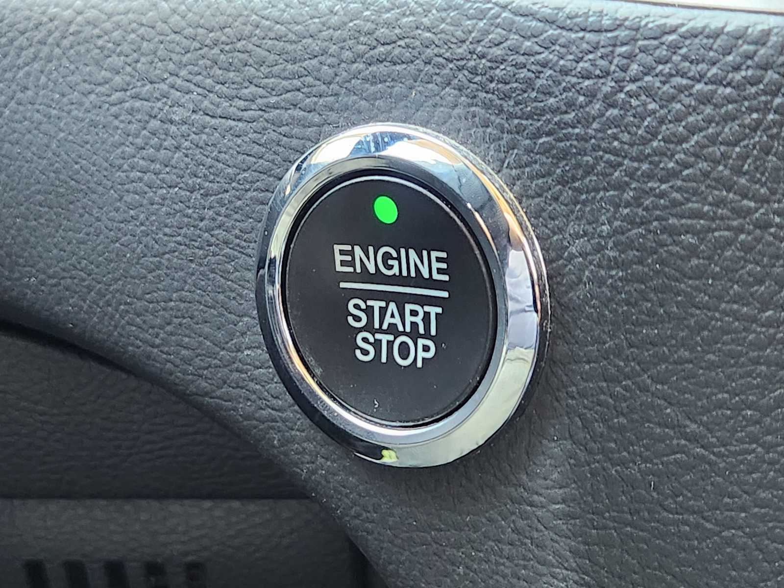 Thumbnail: 2022 Ford Edge - 28