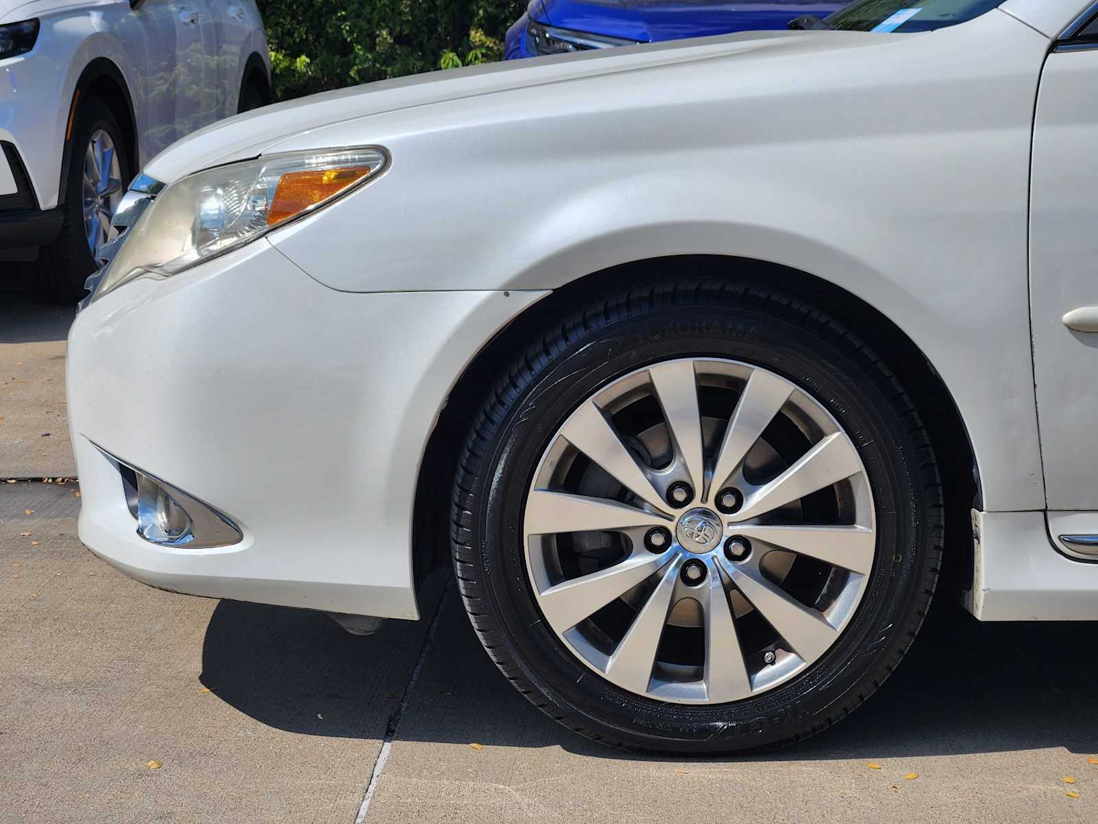 Thumbnail: 2012 Toyota Avalon - 8