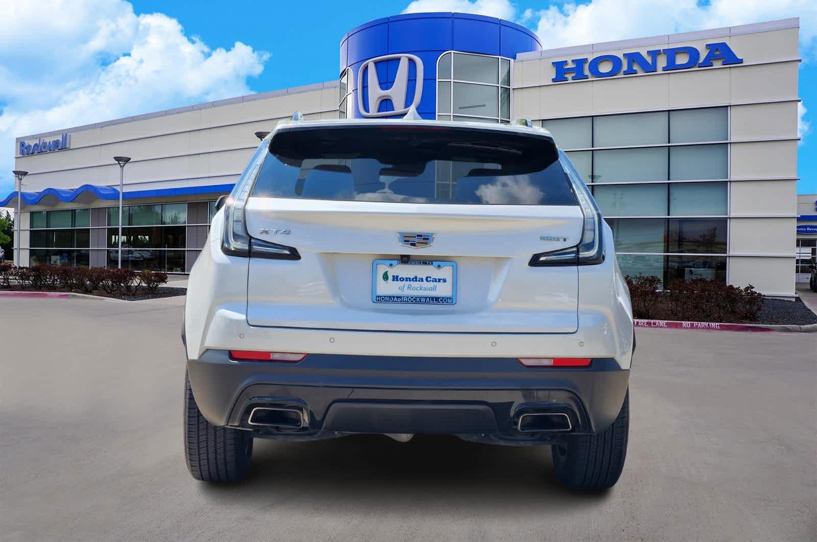 Thumbnail: 2021 Cadillac XT4 - 5