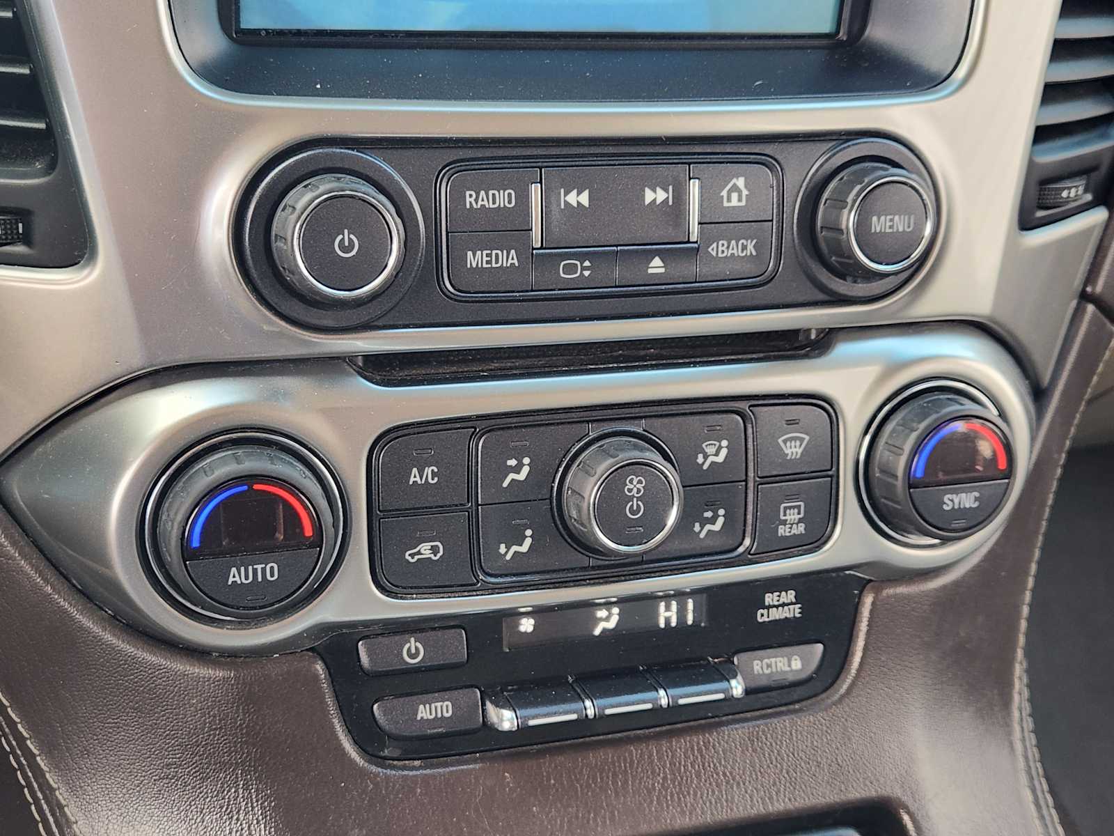 Thumbnail: 2019 Chevrolet Tahoe - 27