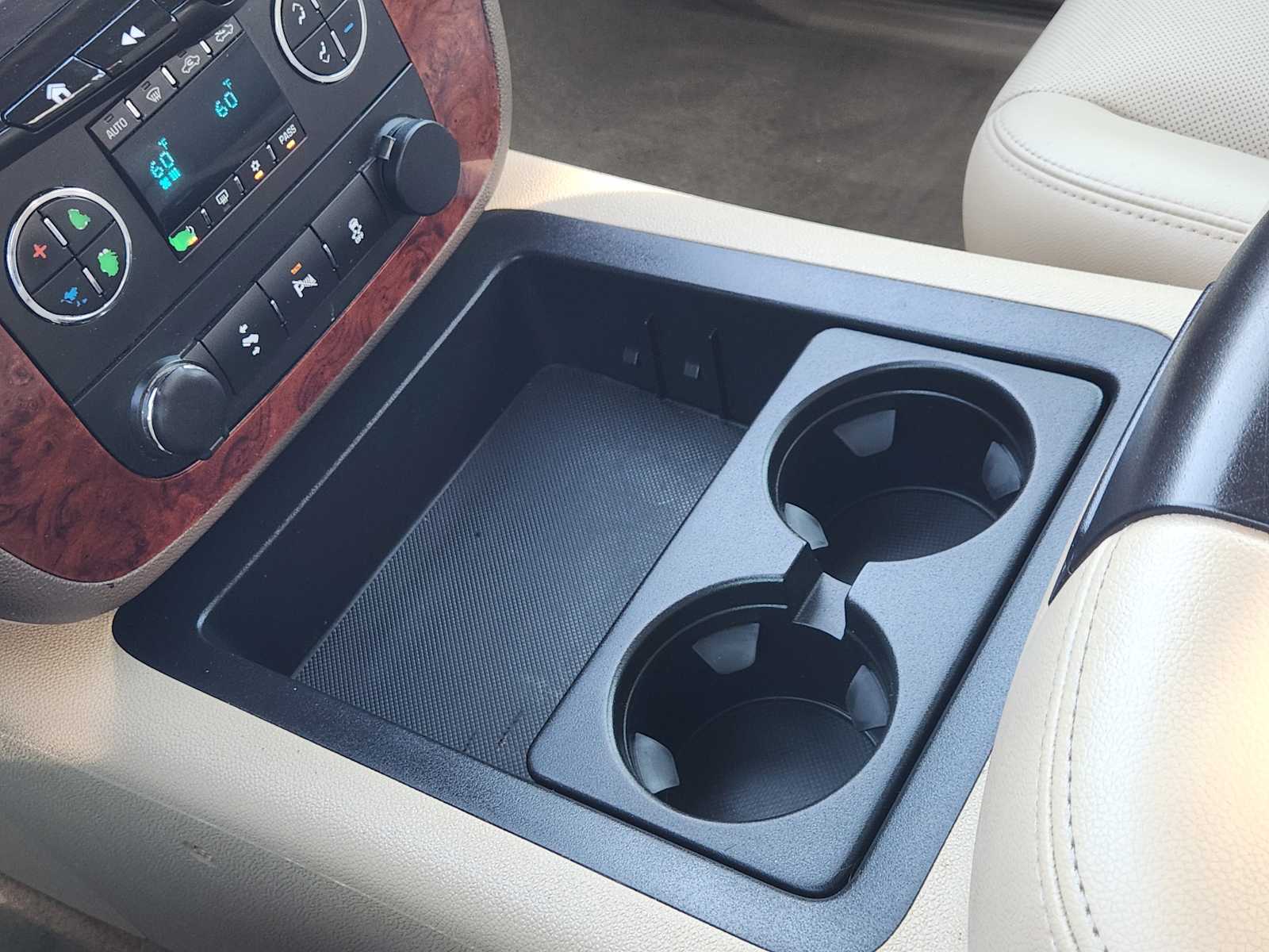 Thumbnail: 2013 Chevrolet Silverado 2500 - 17