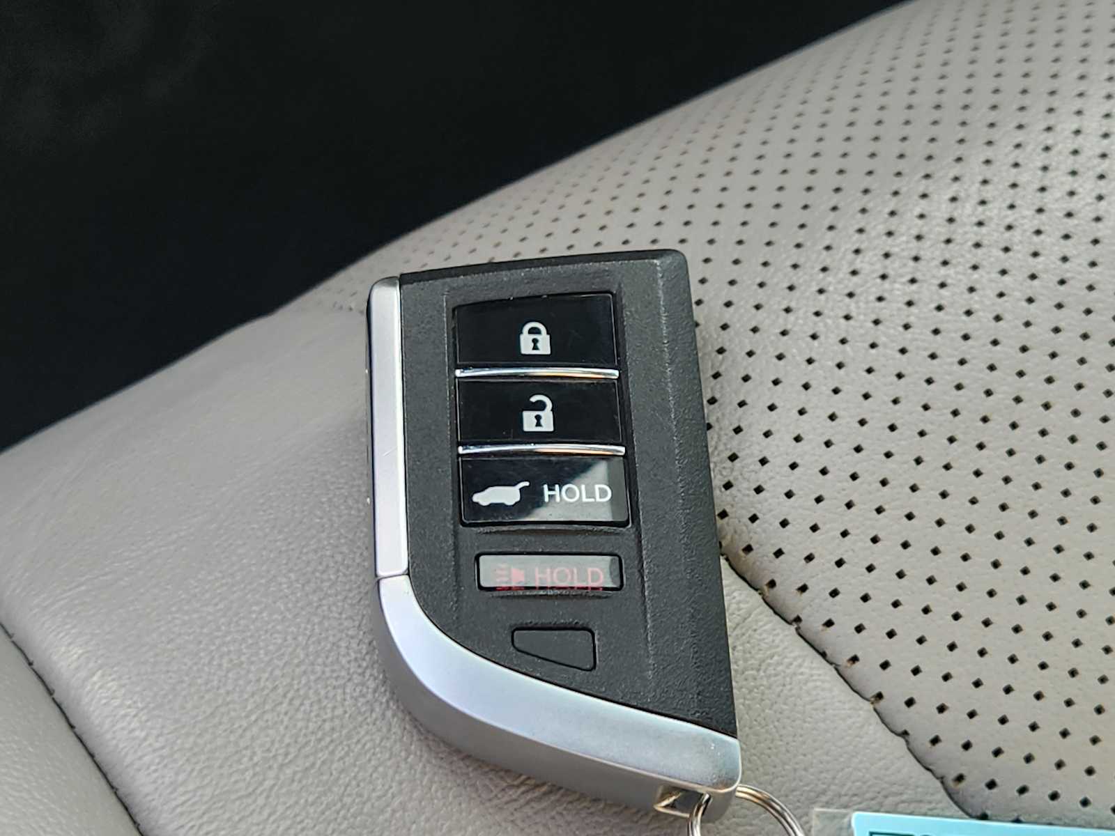 Thumbnail: 2022 Acura MDX - 21