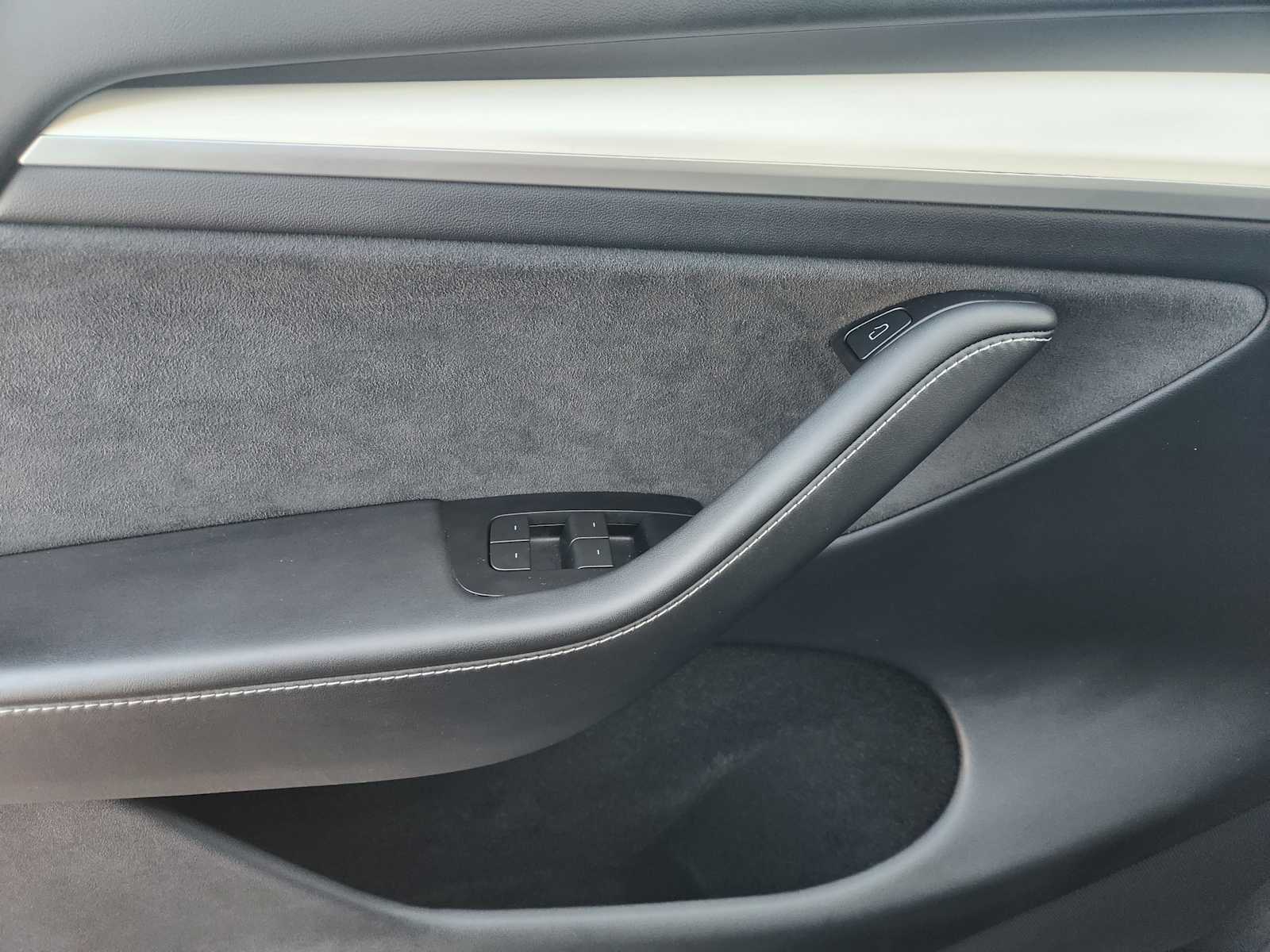 Thumbnail: 2023 Tesla Model Y - 28