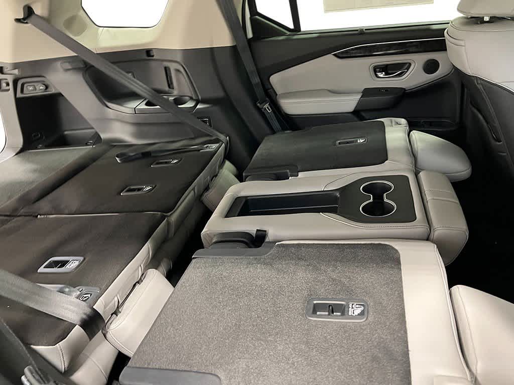 Thumbnail: 2025 Honda Pilot - 33