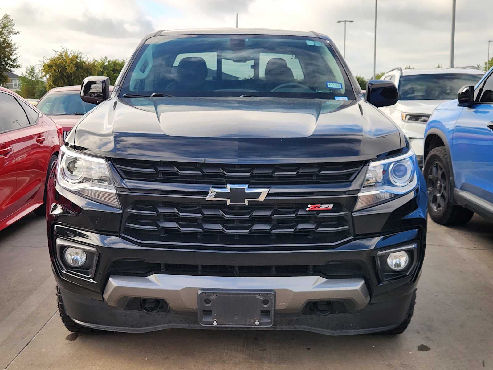 2022 Chevrolet Colorado Z71 photo 2