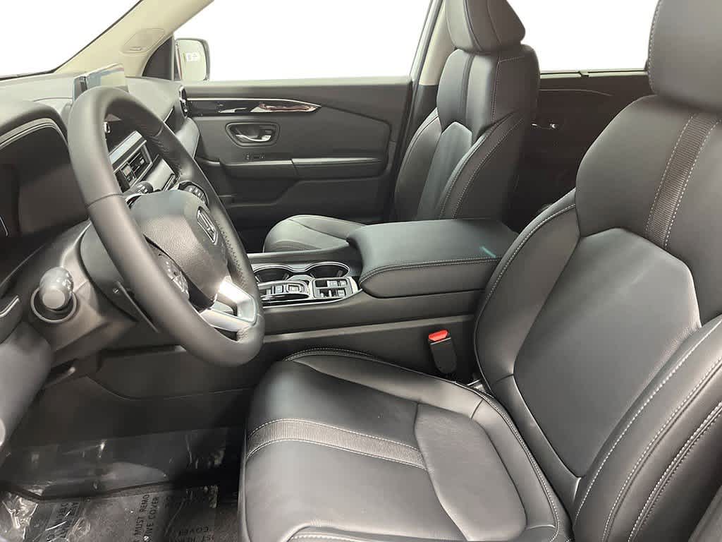 Thumbnail: 2025 Honda Pilot - 16