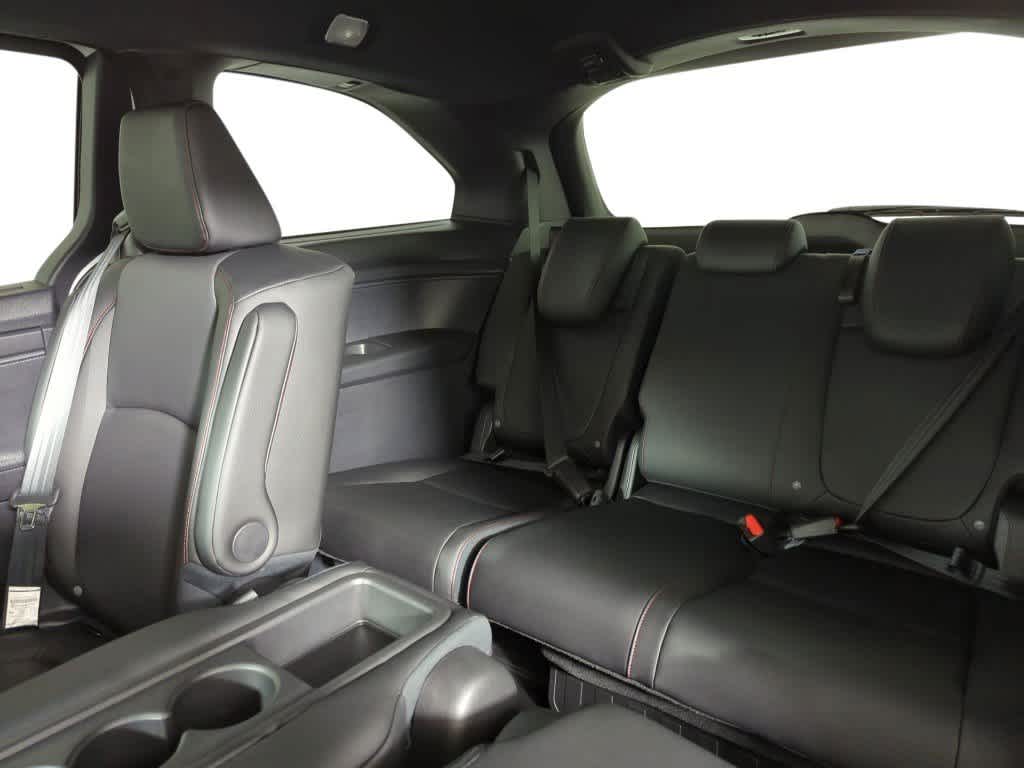 Thumbnail: 2026 Honda Odyssey - 21