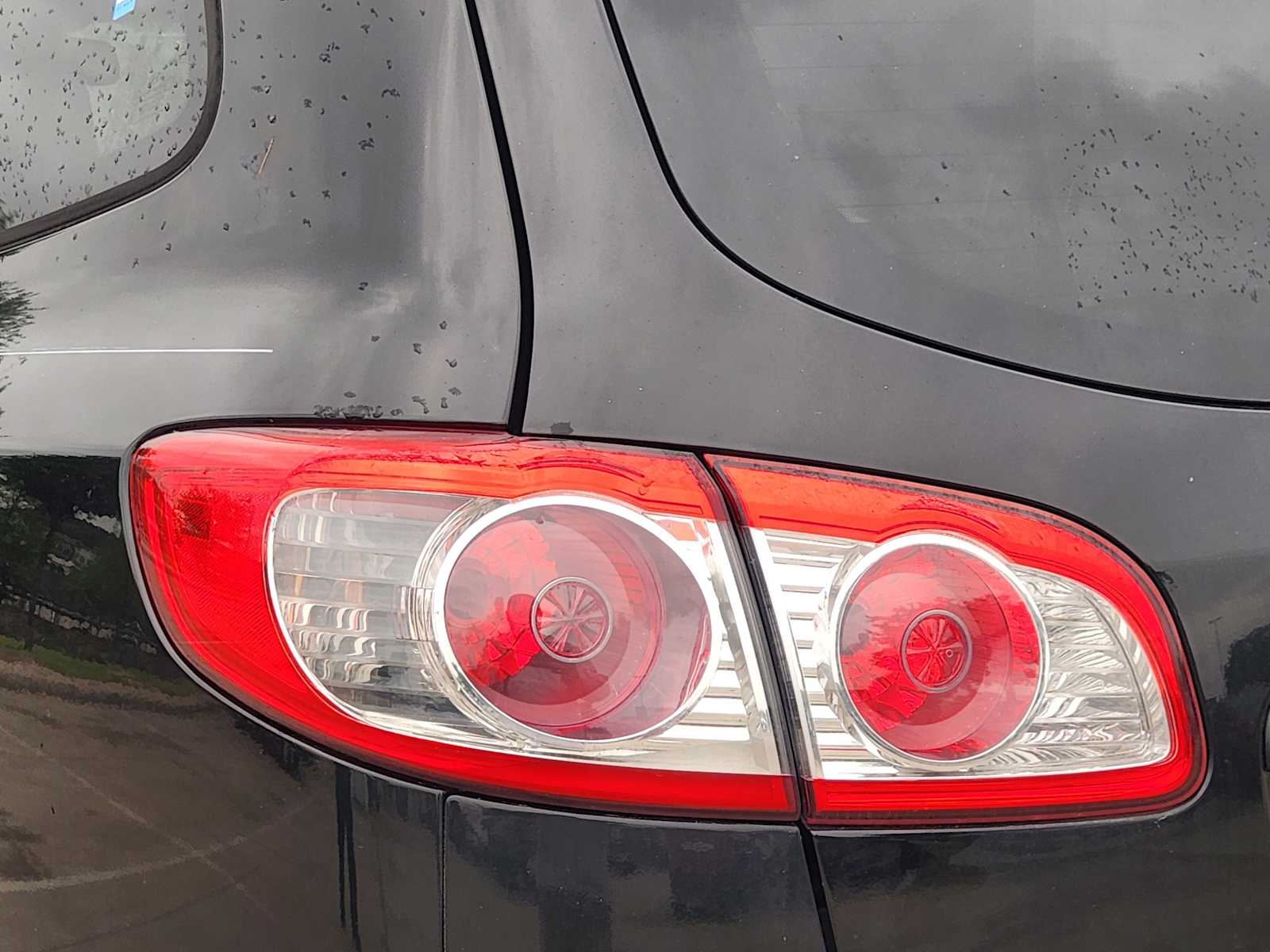 Thumbnail: 2010 Hyundai Santa Fe - 12